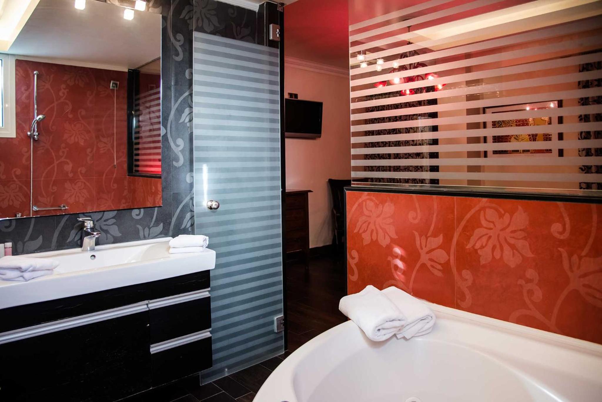 Deluxe Double Room photo 2