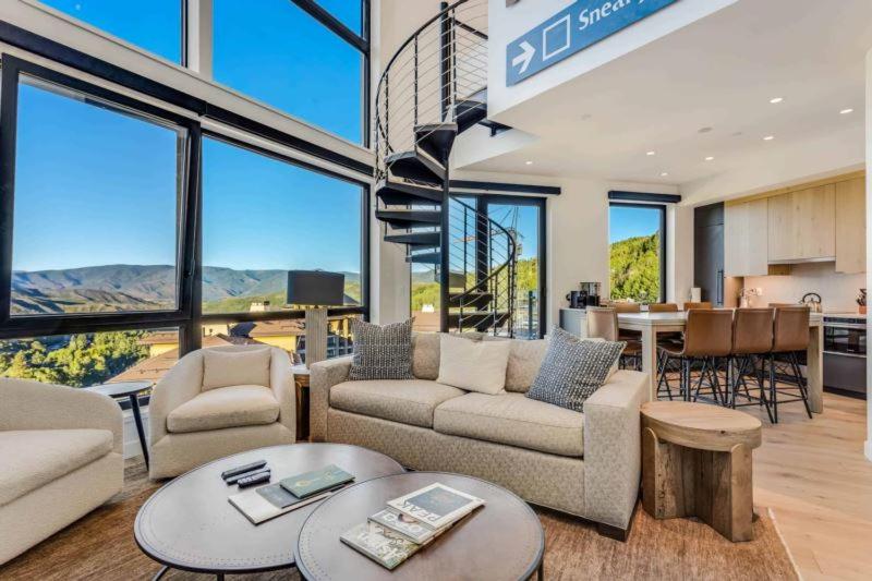 Two-Bedroom Loft Apartment photo 2