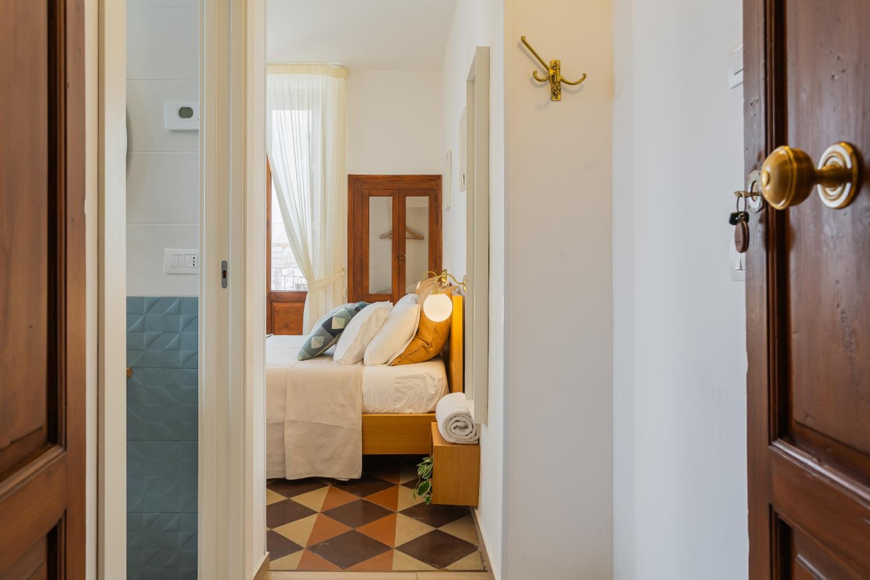 Large Double Room photo 3