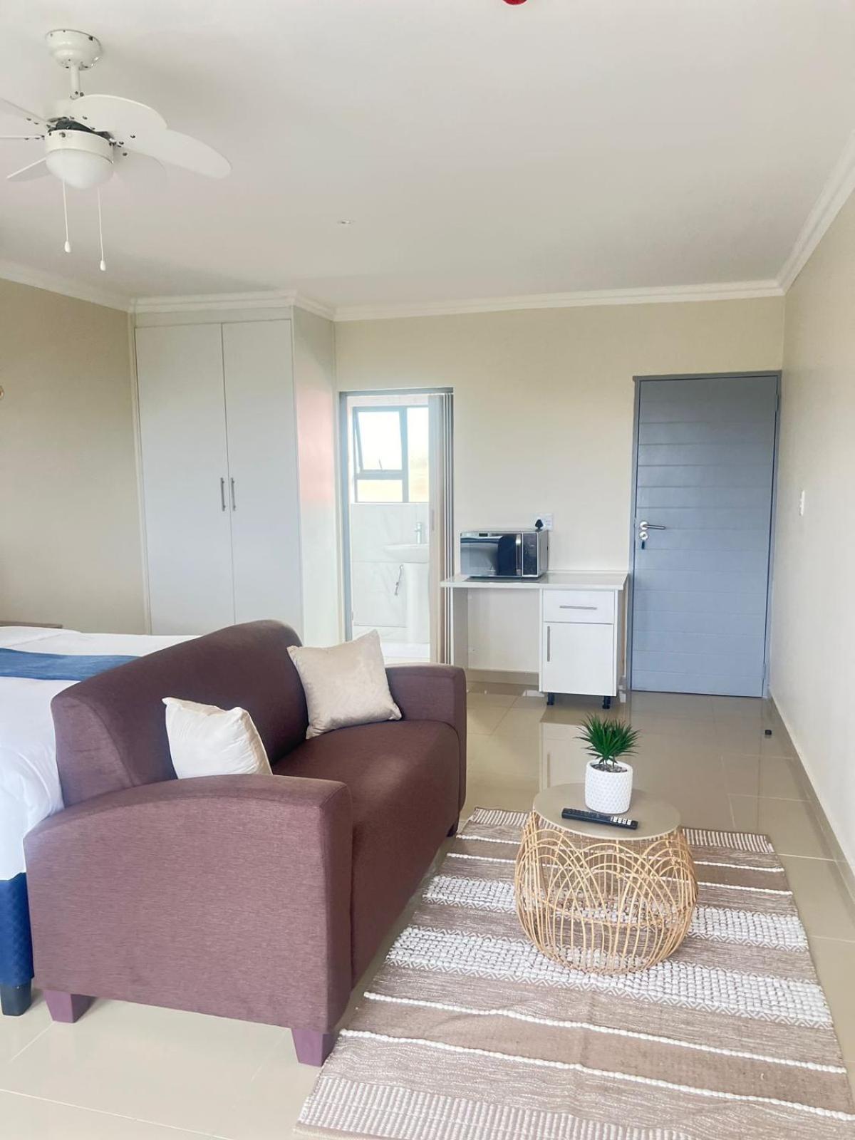 Queen Suite with Sea View