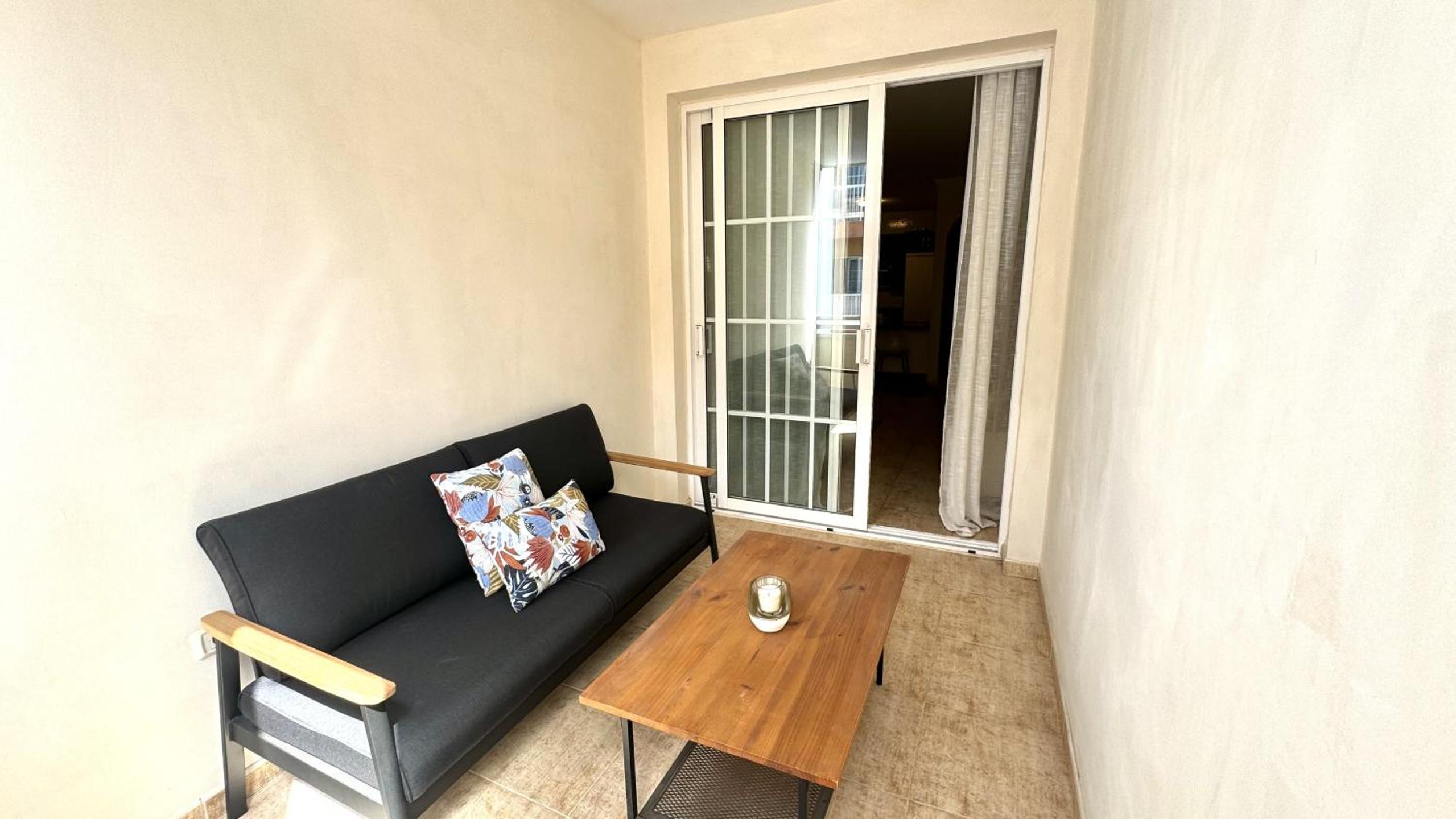 Two-Bedroom Apartment with Terrace photo 3