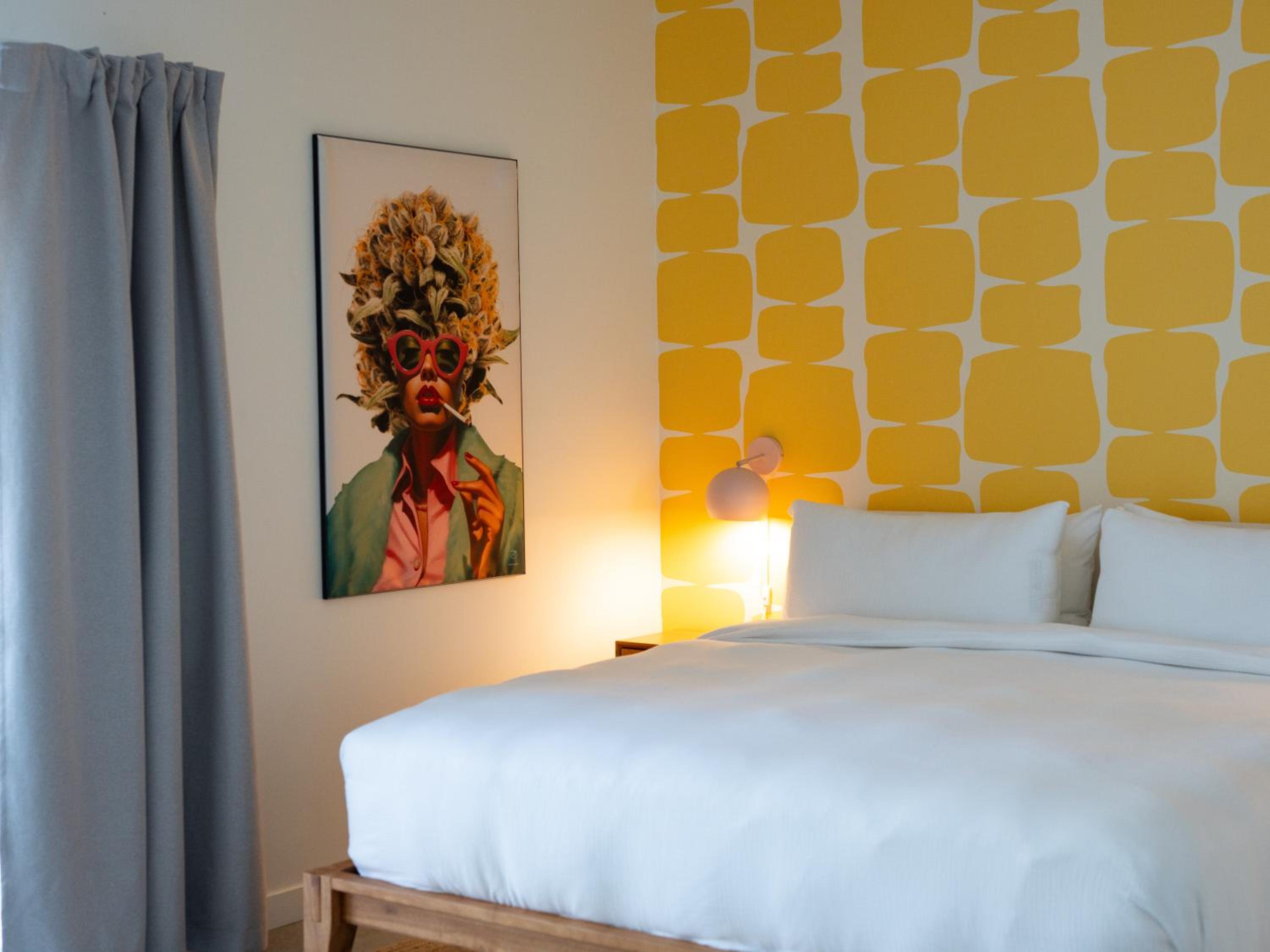 Deluxe King Room photo 2