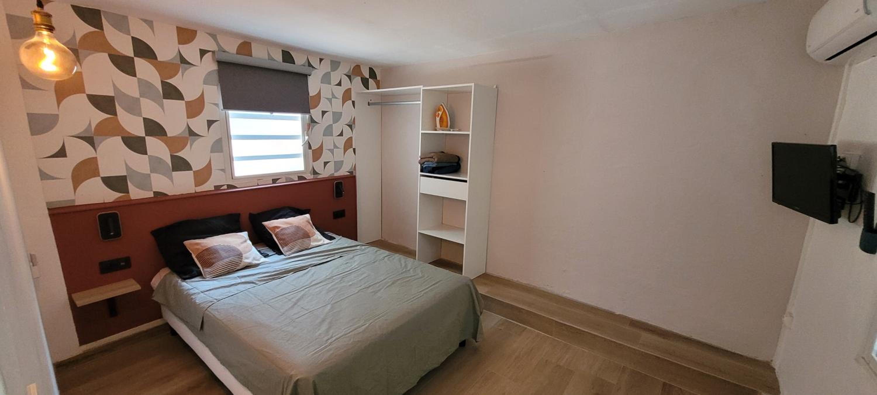 One-Bedroom House photo 1