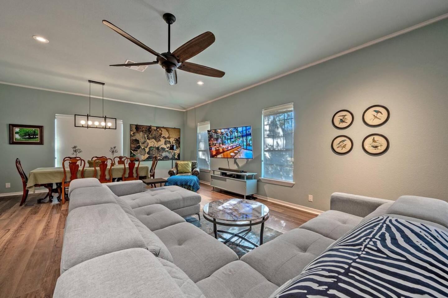Three-Bedroom House photo 1