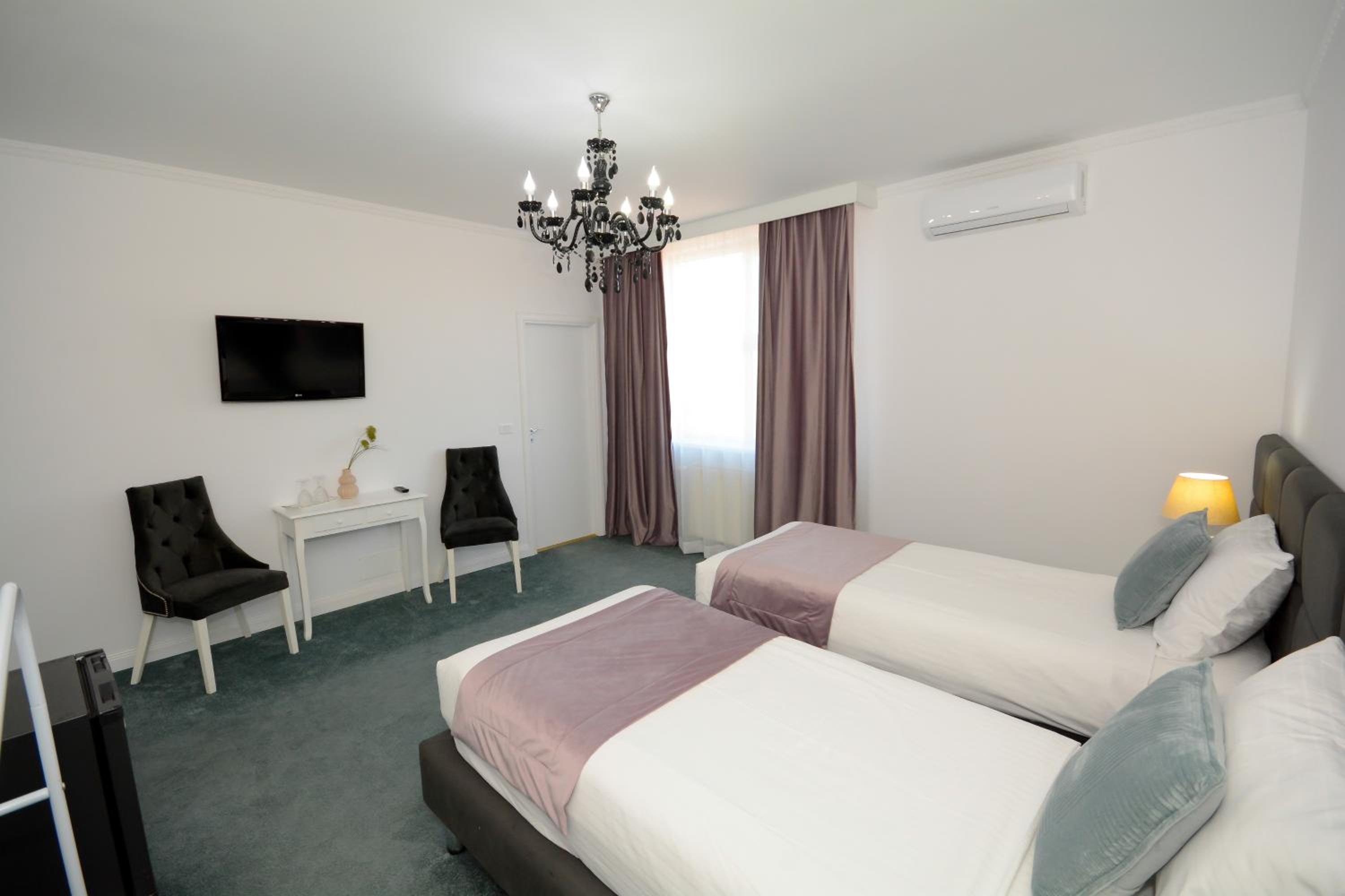Twin Room photo 1