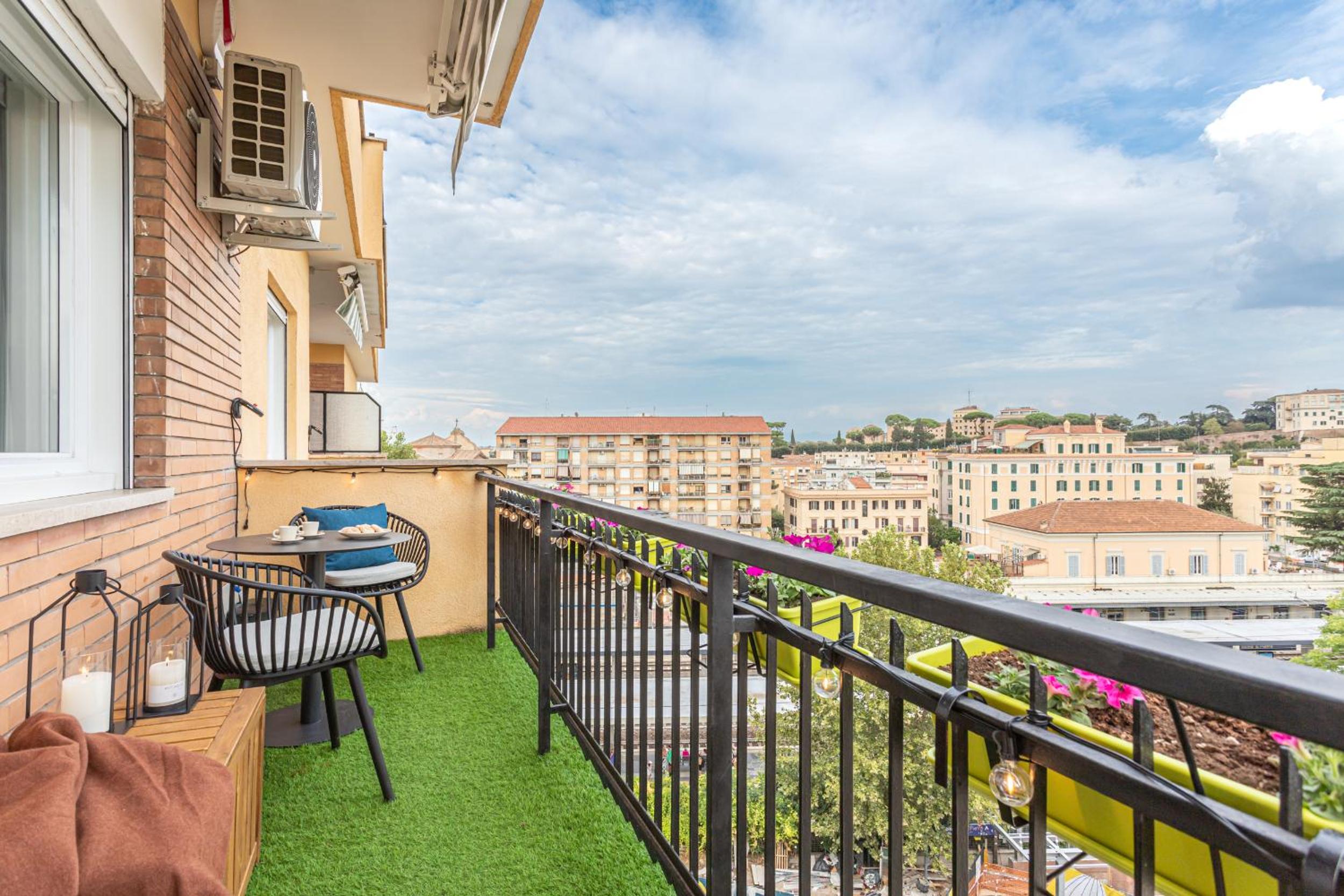 Two-Bedroom Deluxe Apartment with Balcony photo 3