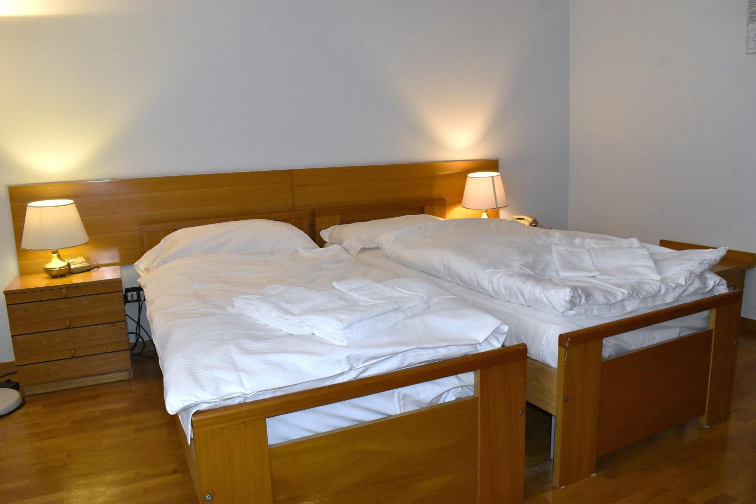 Standard Double or Twin Room - Photo 4