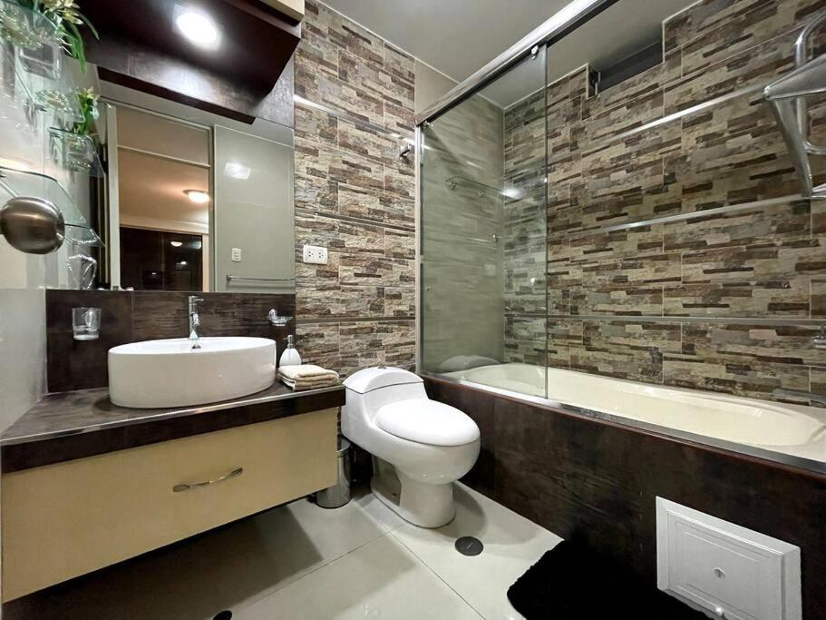 Three-Bedroom Apartment photo 2