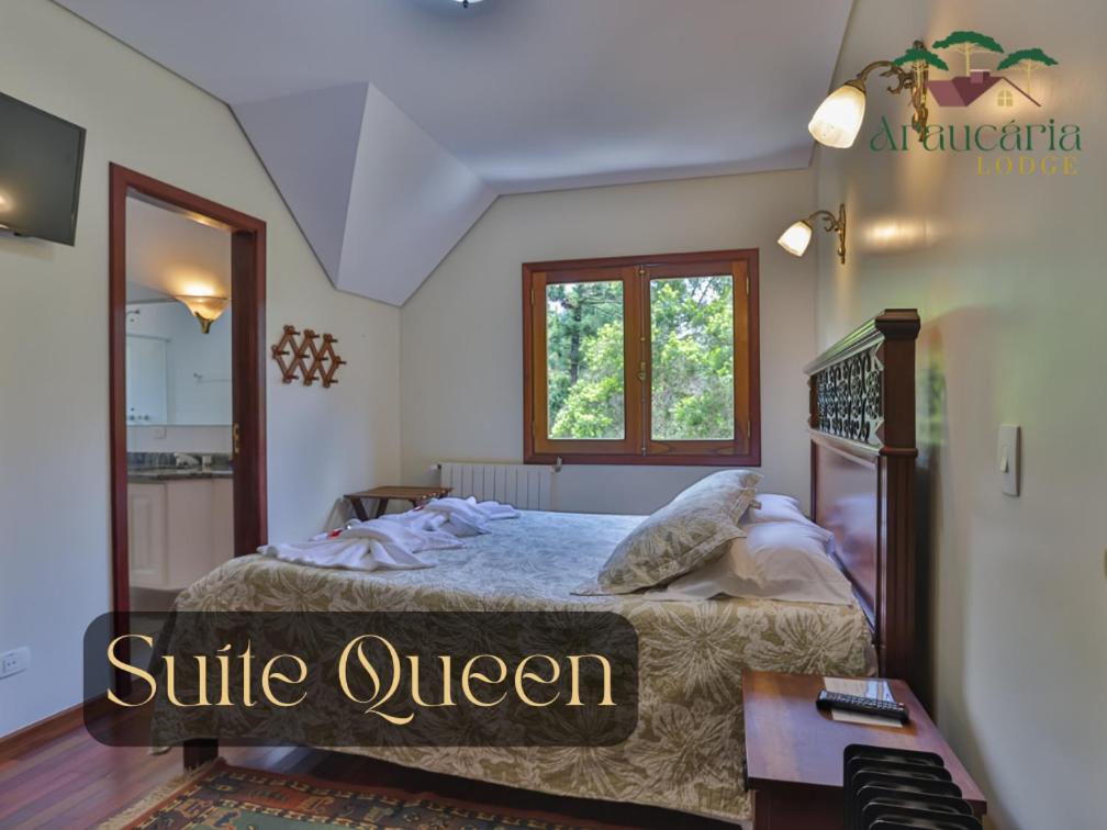 Deluxe Queen Suite