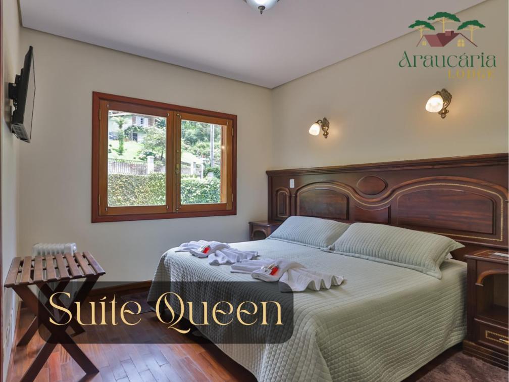 Deluxe Queen Suite photo 3