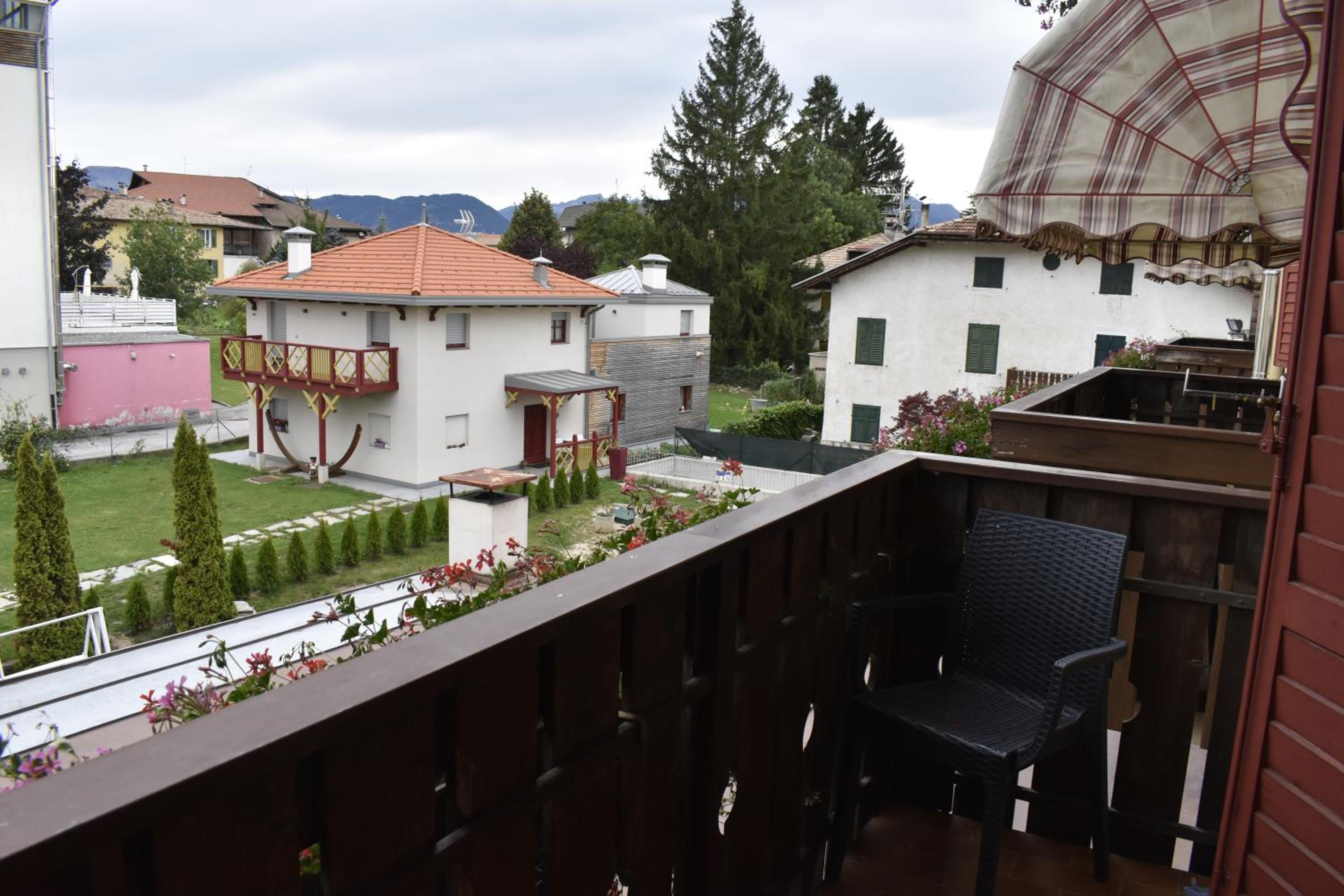 Double Room with Balcony - Photo 4