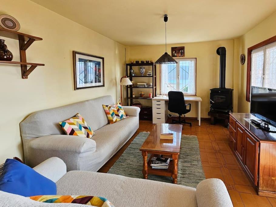 Four-Bedroom House photo 3