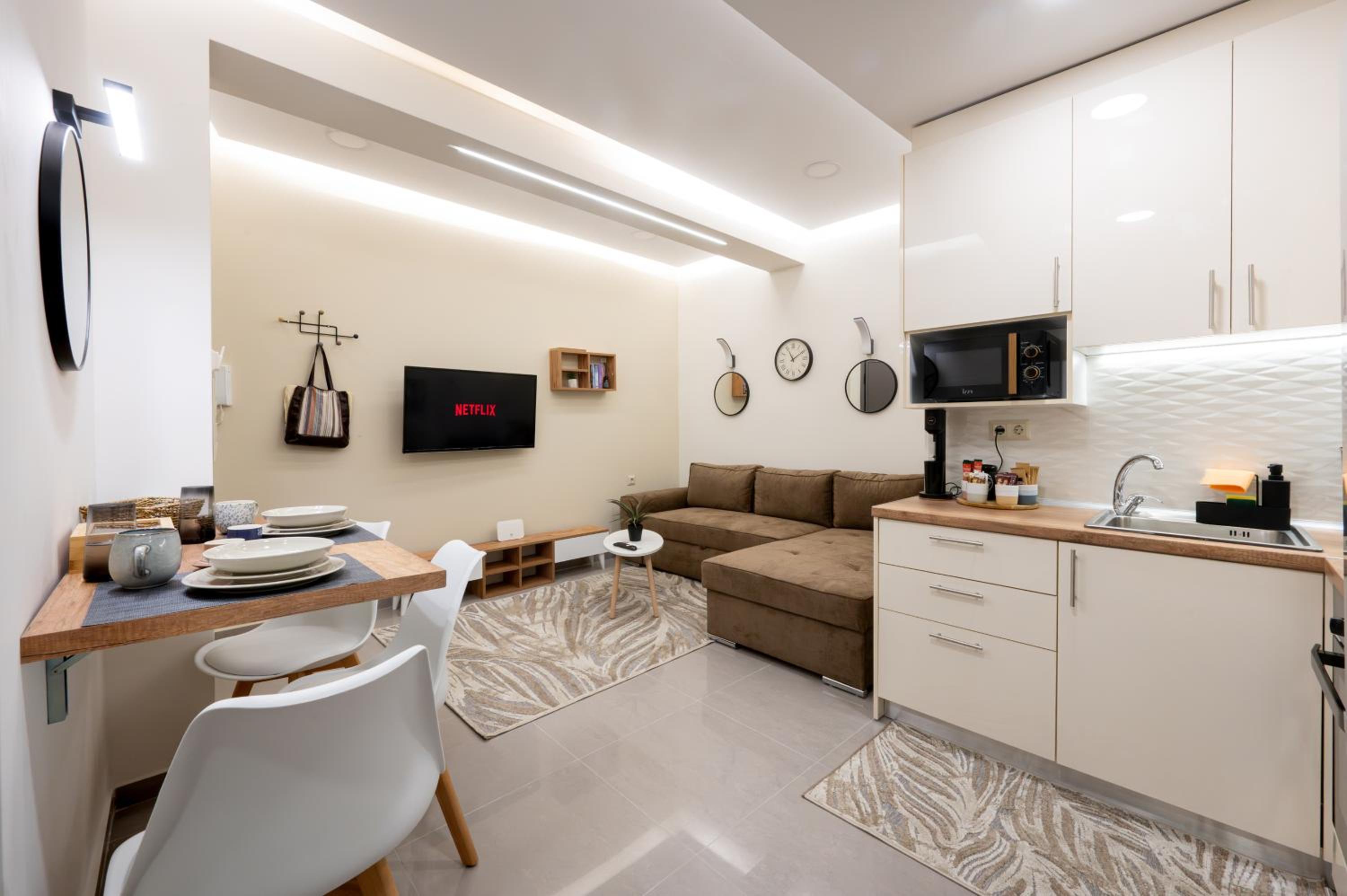 One-Bedroom Apartment