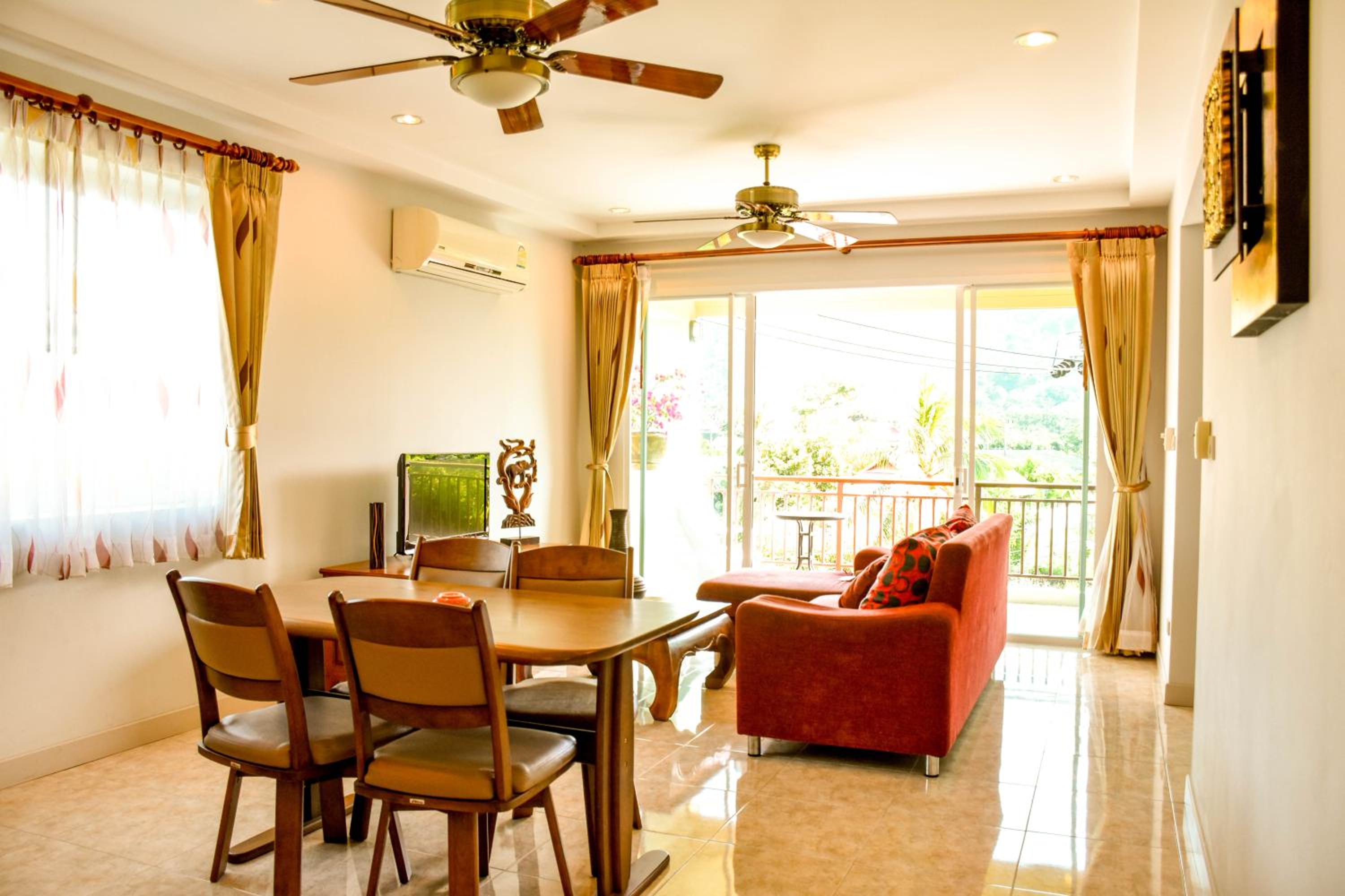 Family Room (4 Adults)