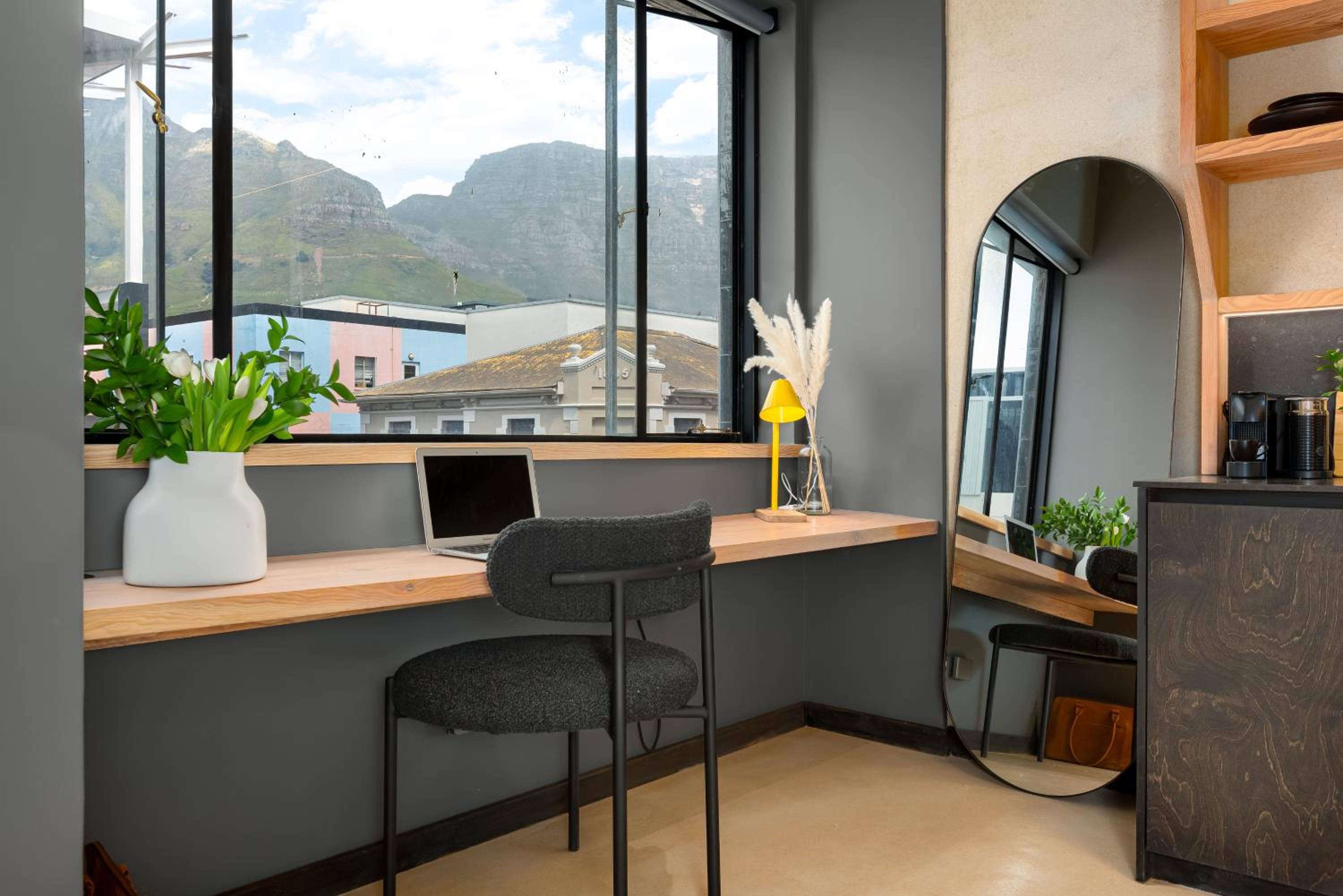 Studio with Mountain View - Photo 9