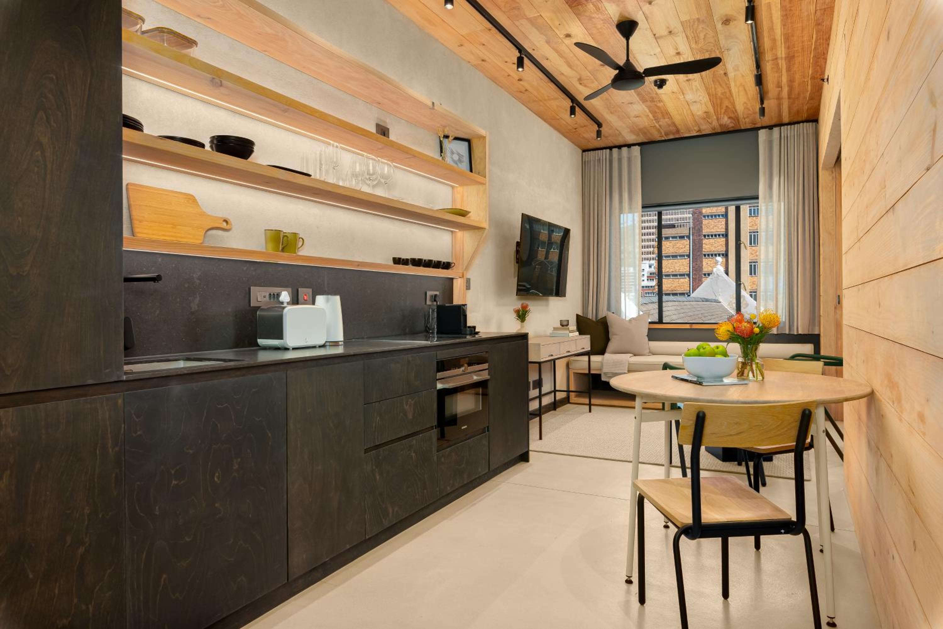 One-Bedroom Standard Apartment - Photo 2