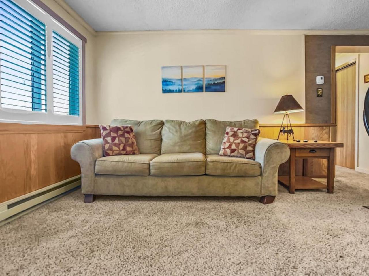 Apartment photo 1