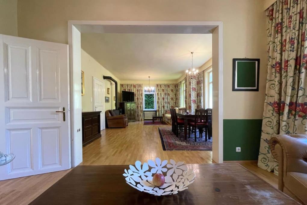 Three-Bedroom Villa photo 1