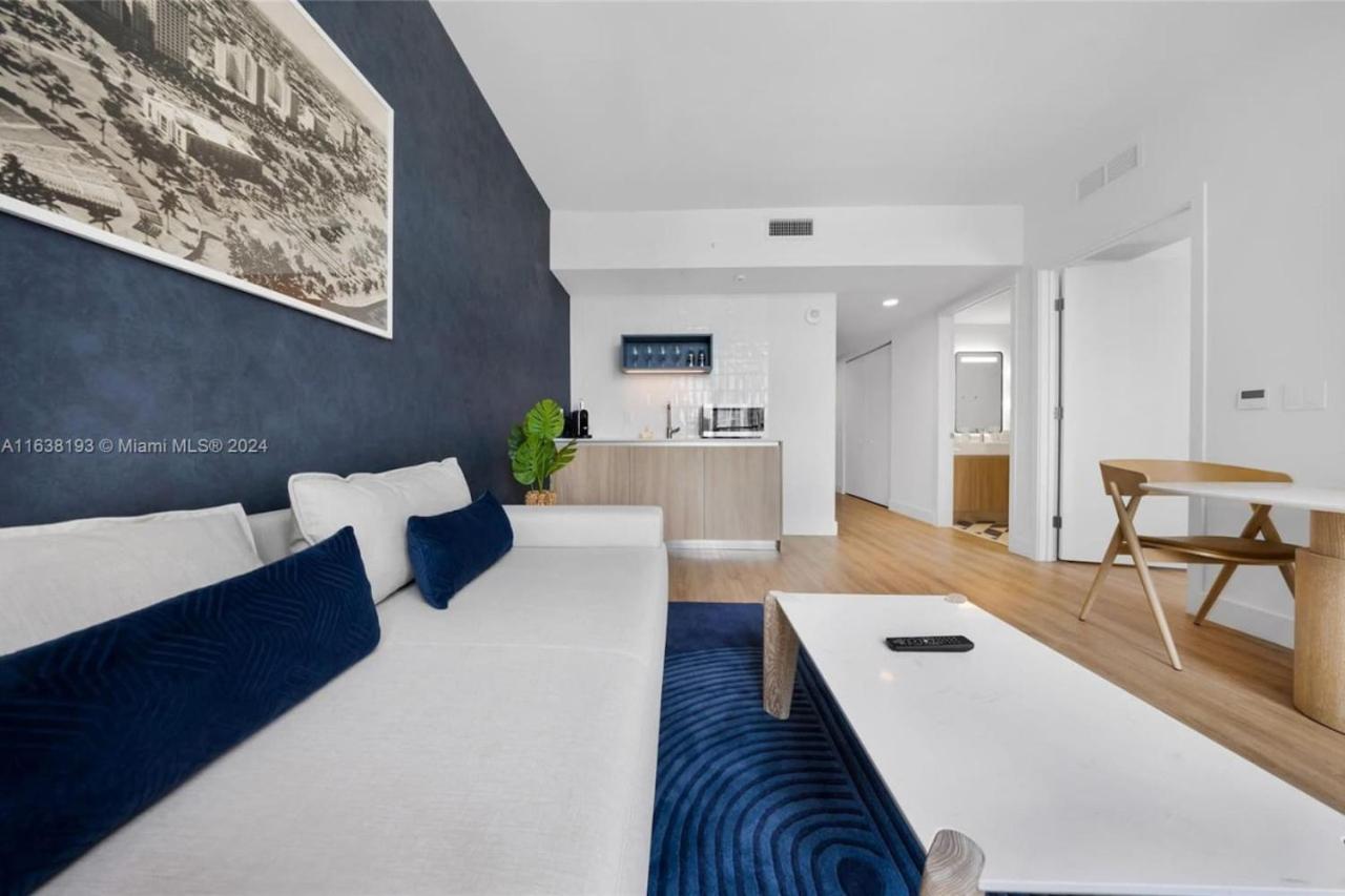Apartment photo 2