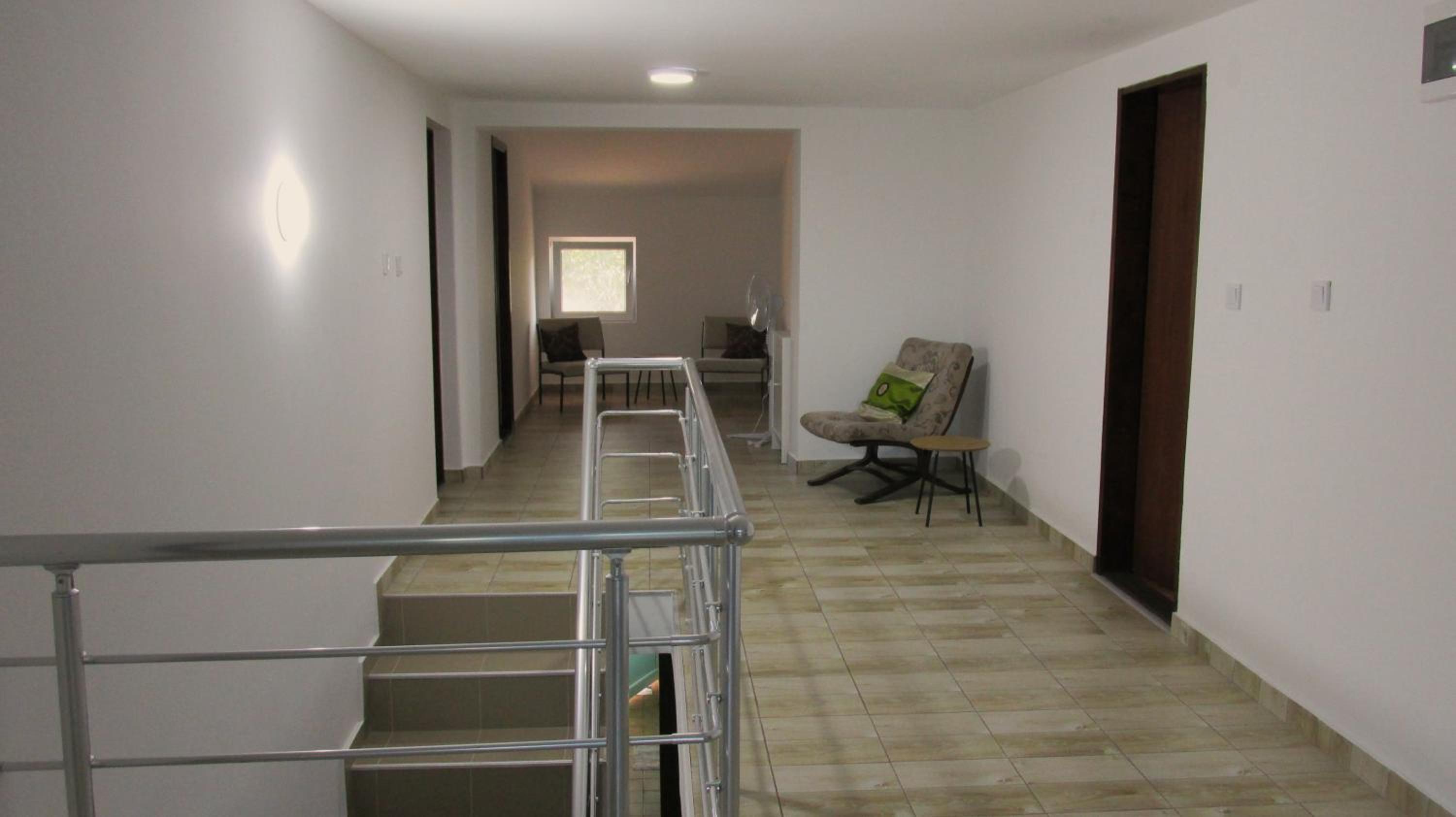 Single Room with Private Bathroom photo 2