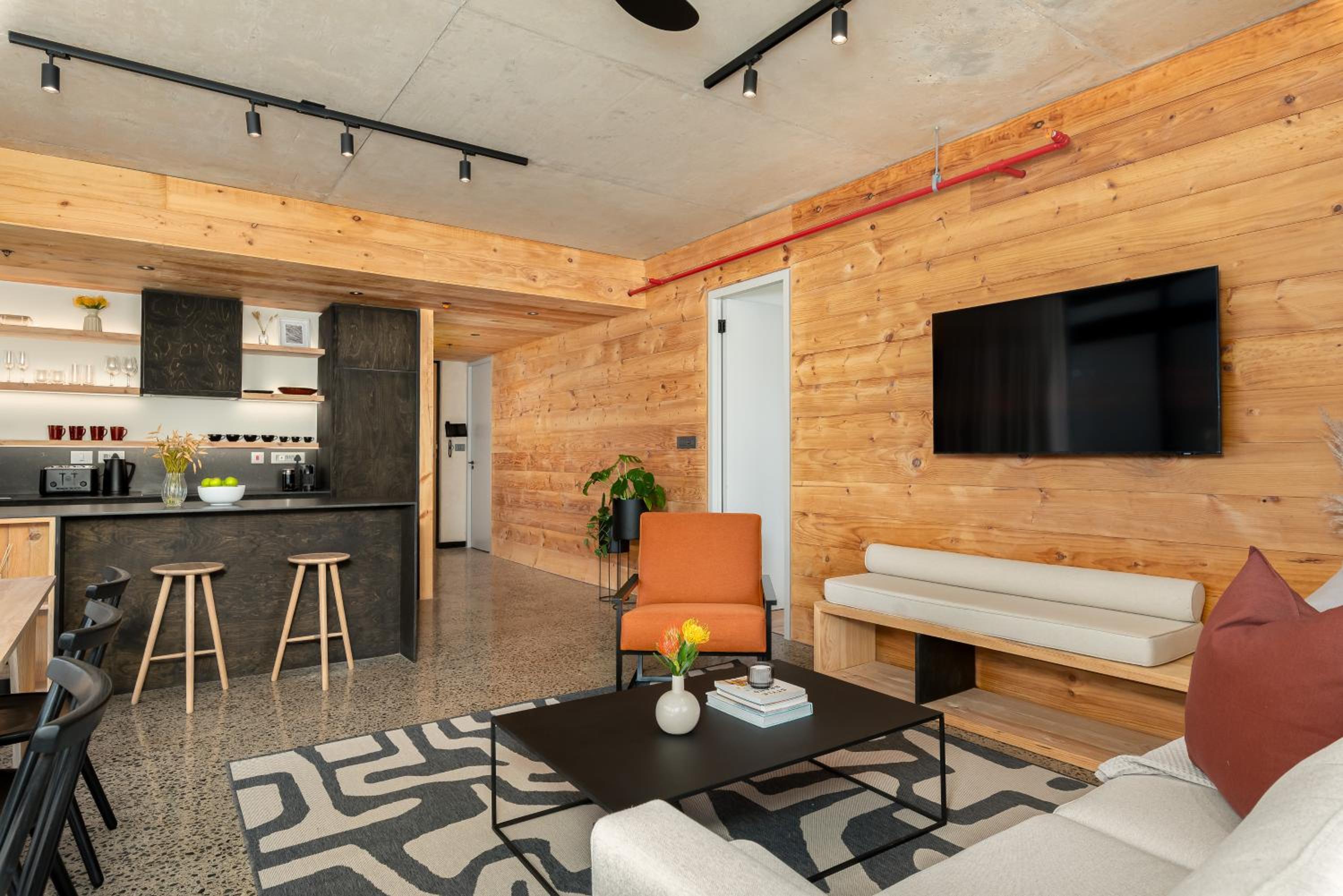 Two-Bedroom Apartment - Photo 7