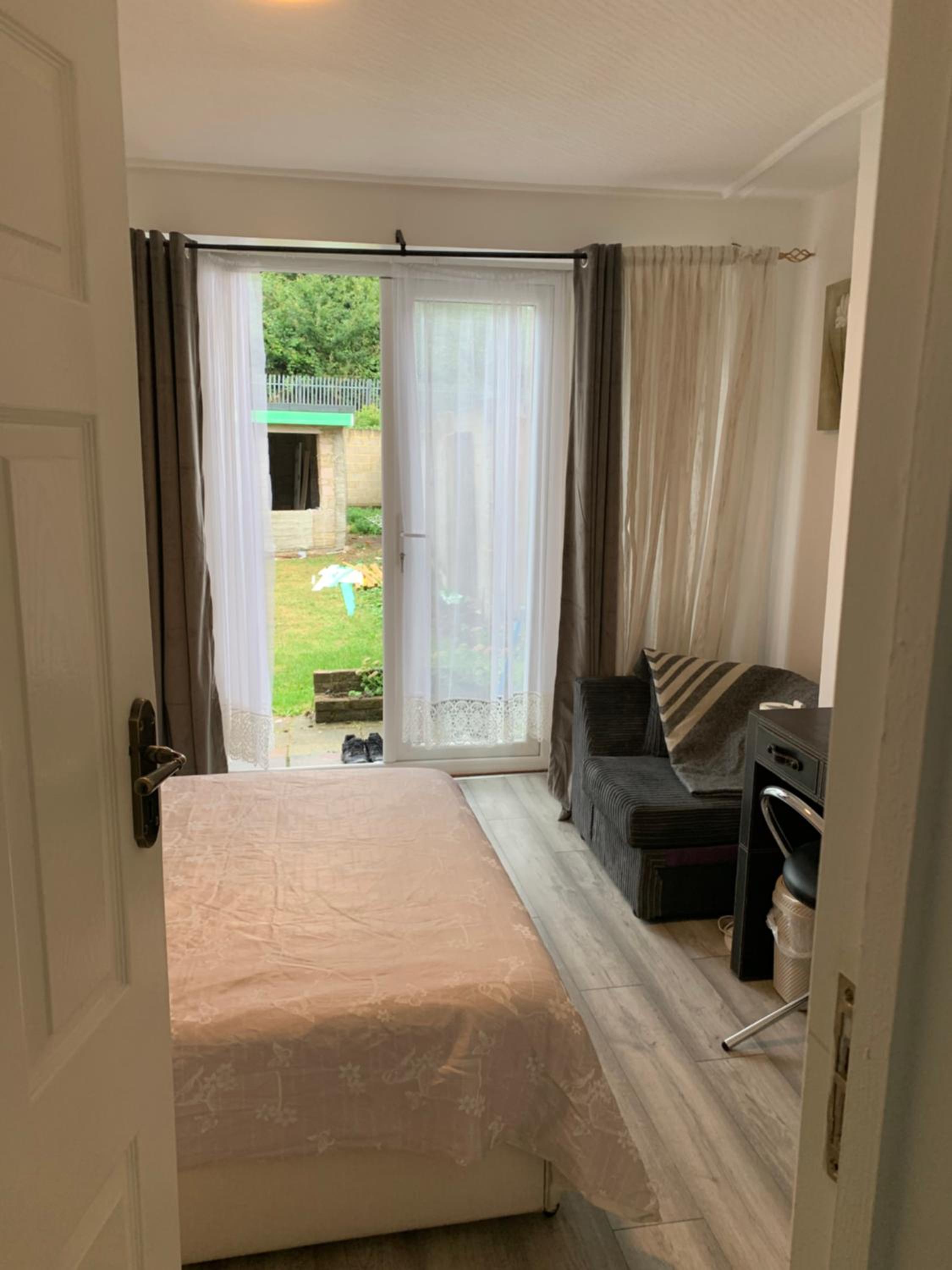 Deluxe Double Room photo 2