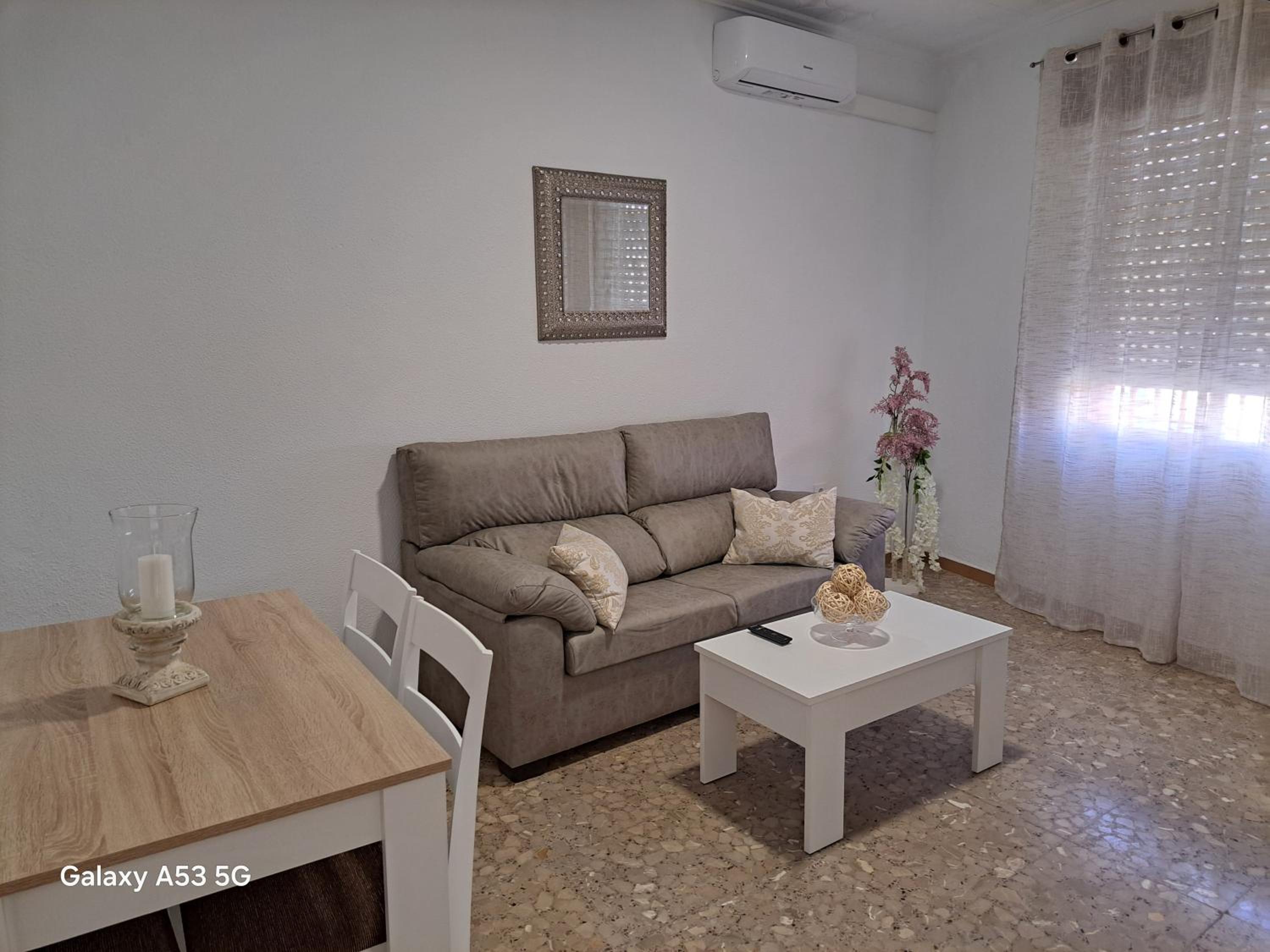 Two-Bedroom House photo 3