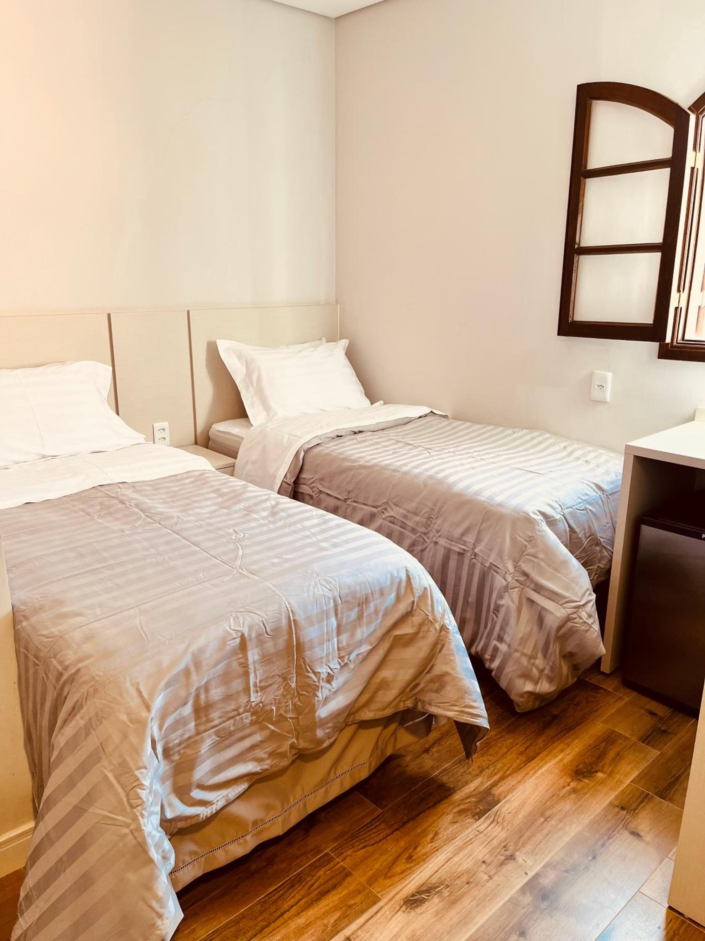 Quadruple Room - Photo 4