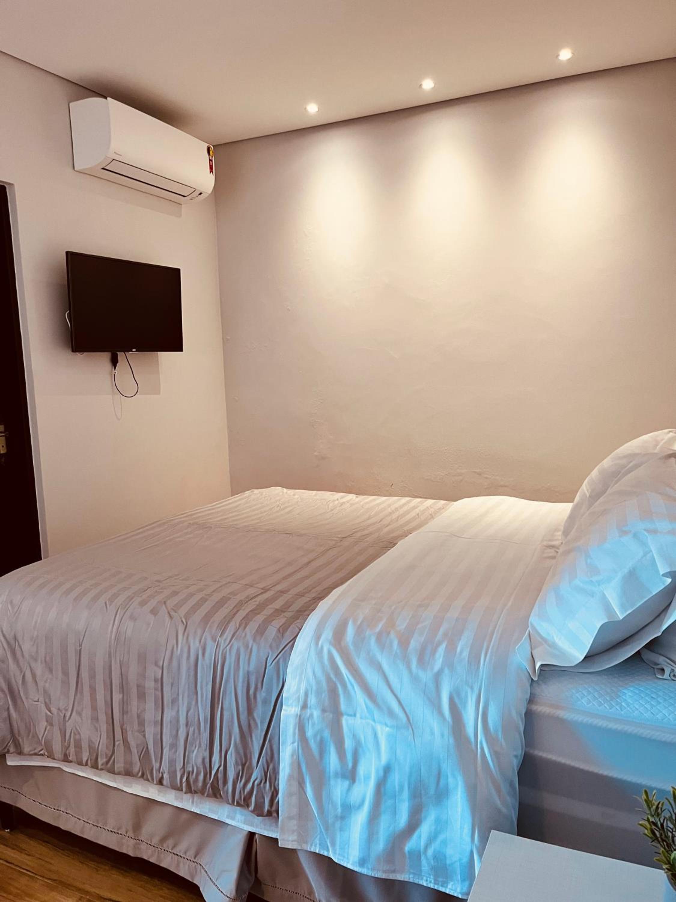 Quadruple Room - Photo 9