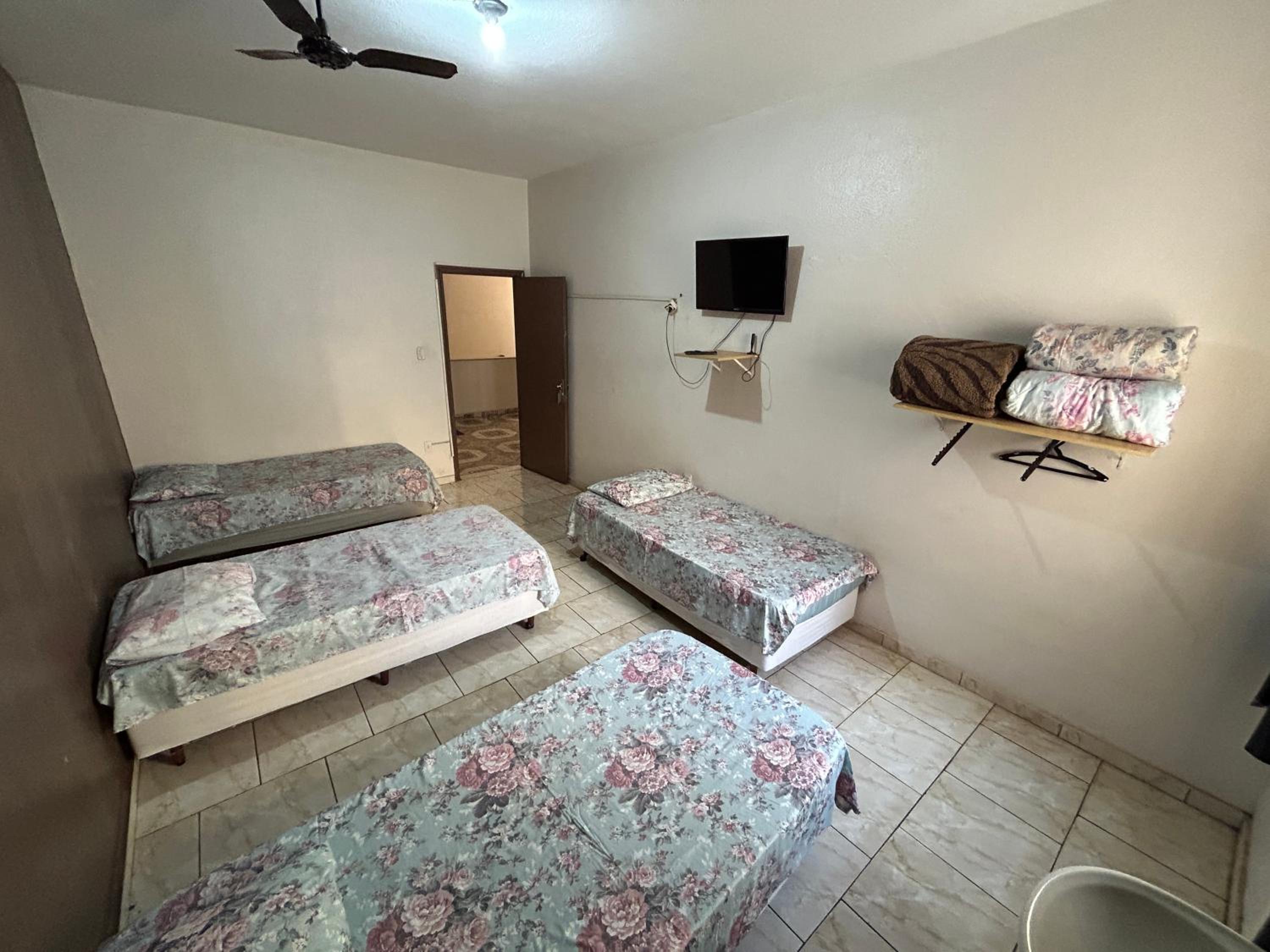 Quadruple Room with Private Bathroom