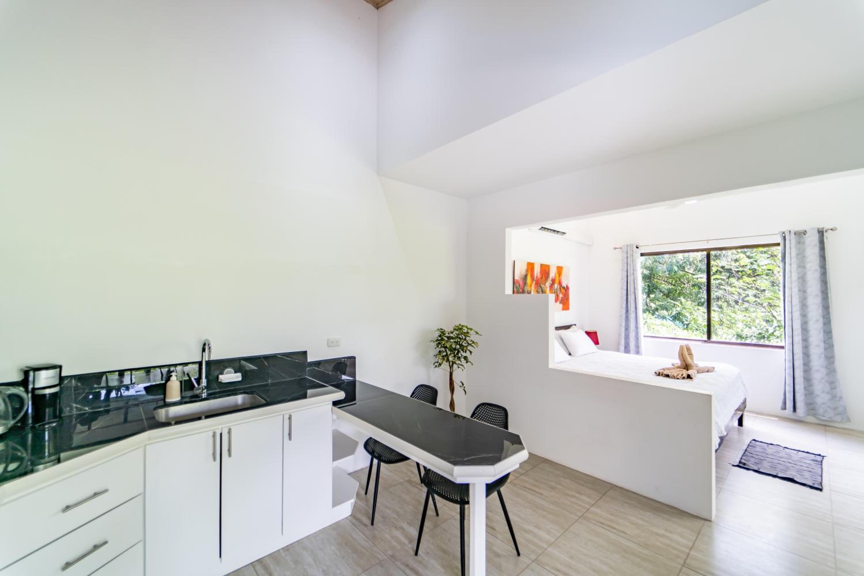 Apartment with View photo 2