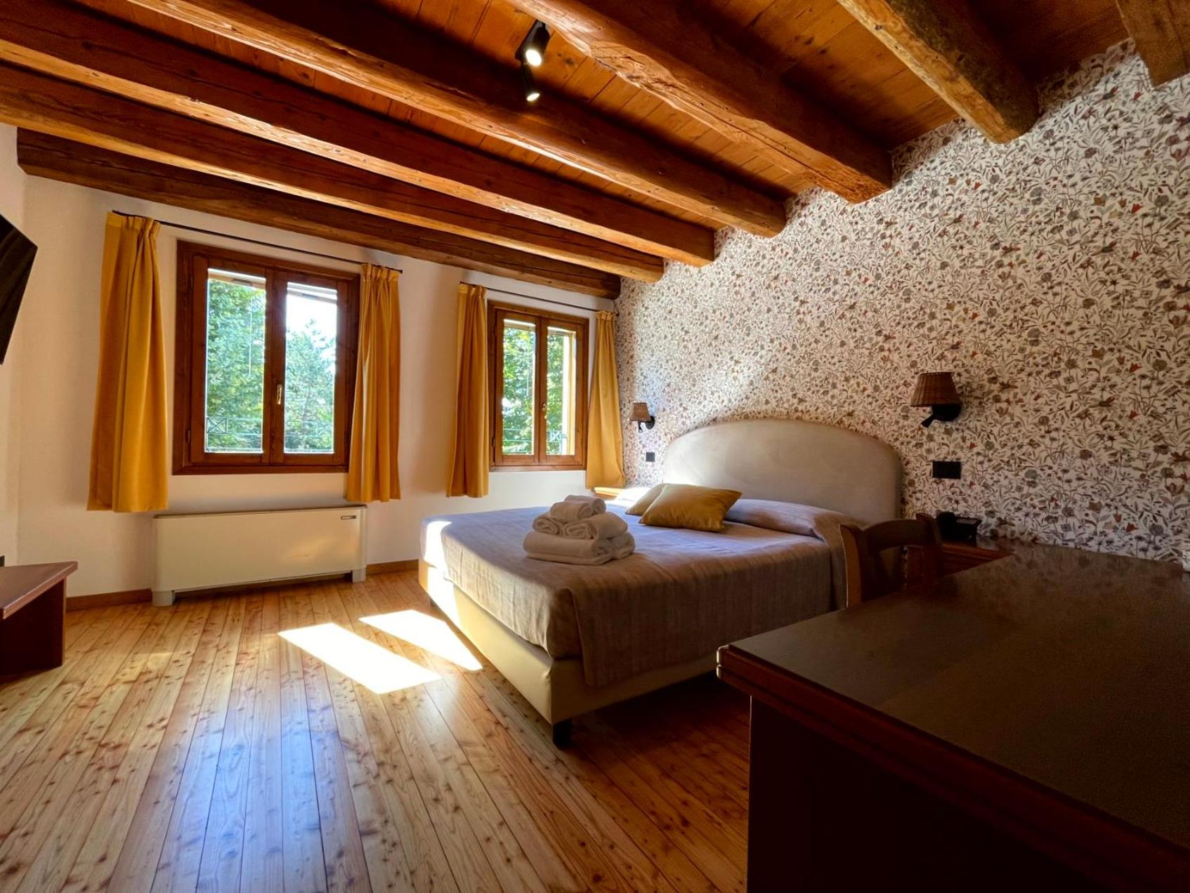 Double Room with Private Bathroom photo 2