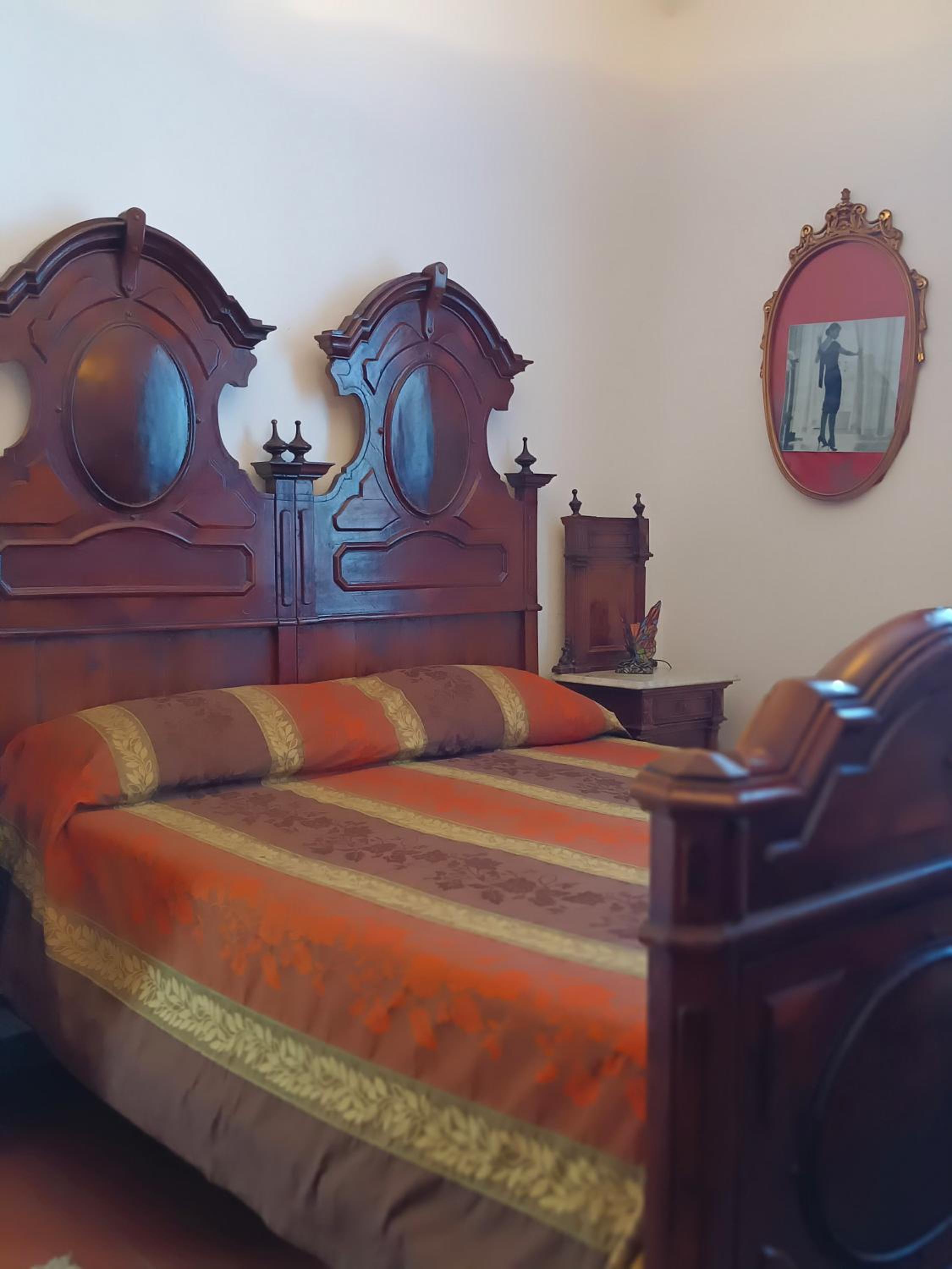 Double Room with Shared Bathroom photo 3