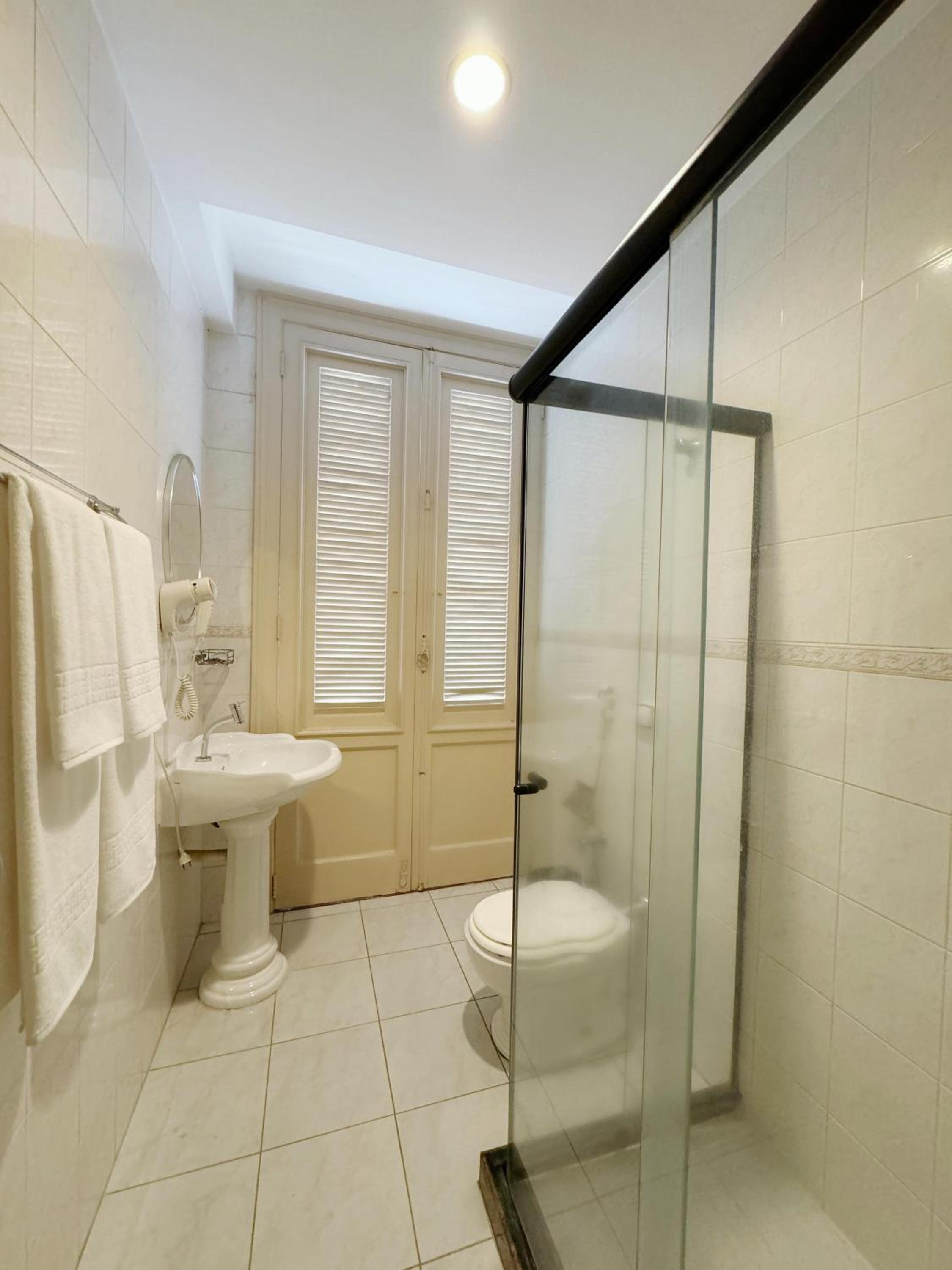 Standard Double Room - Photo 2