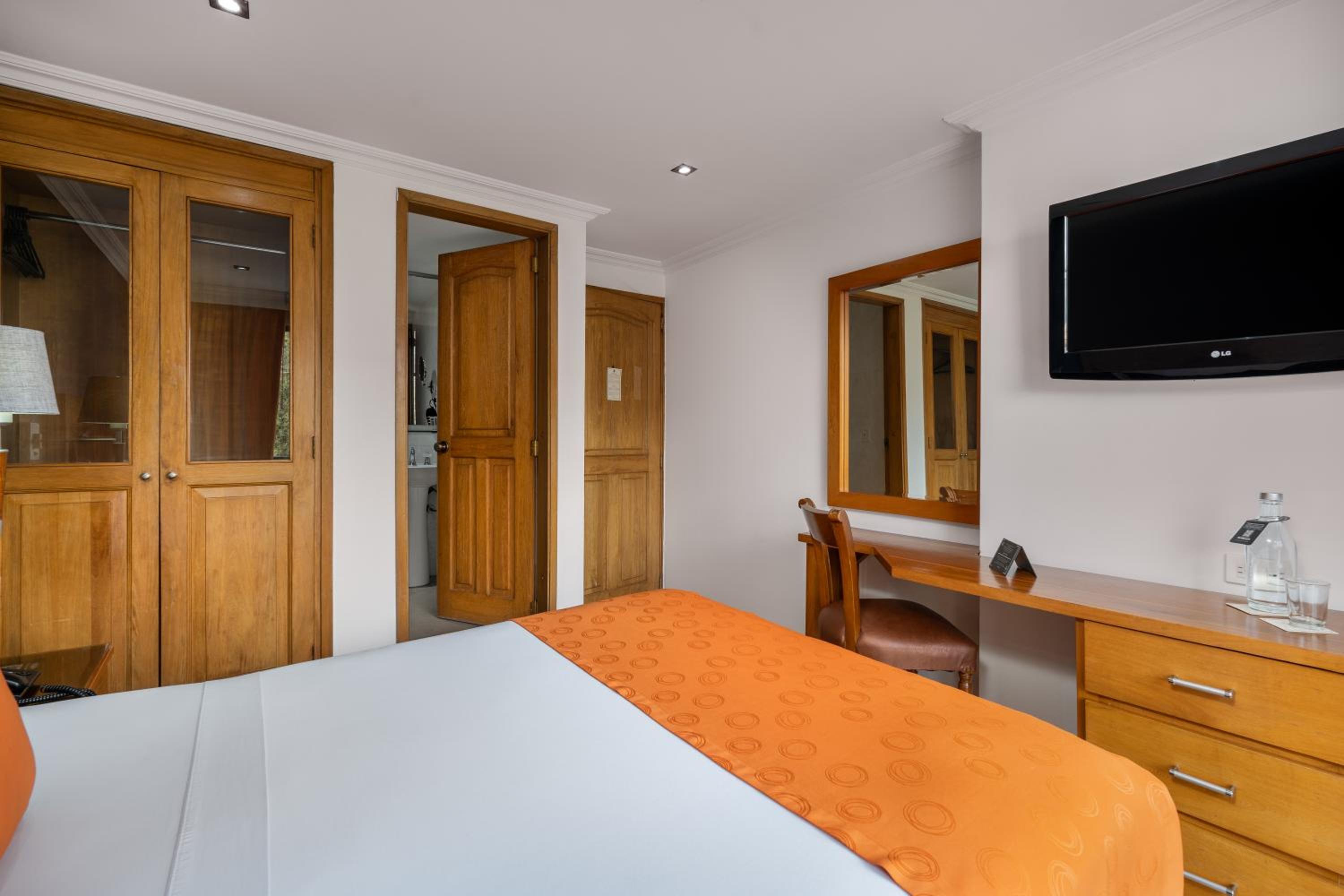 Superior Double Room - Photo 19