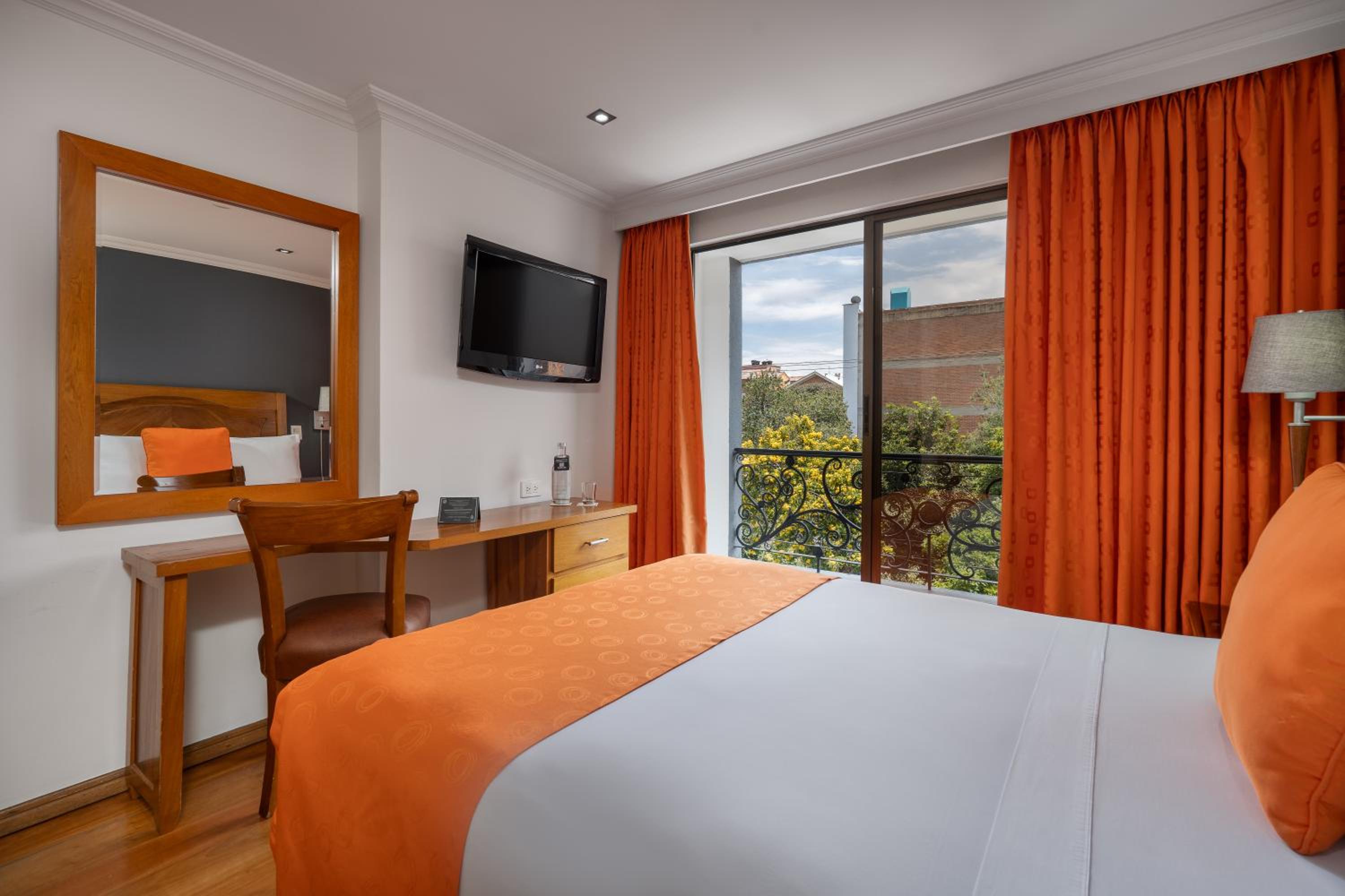 Superior Double Room - Photo 2