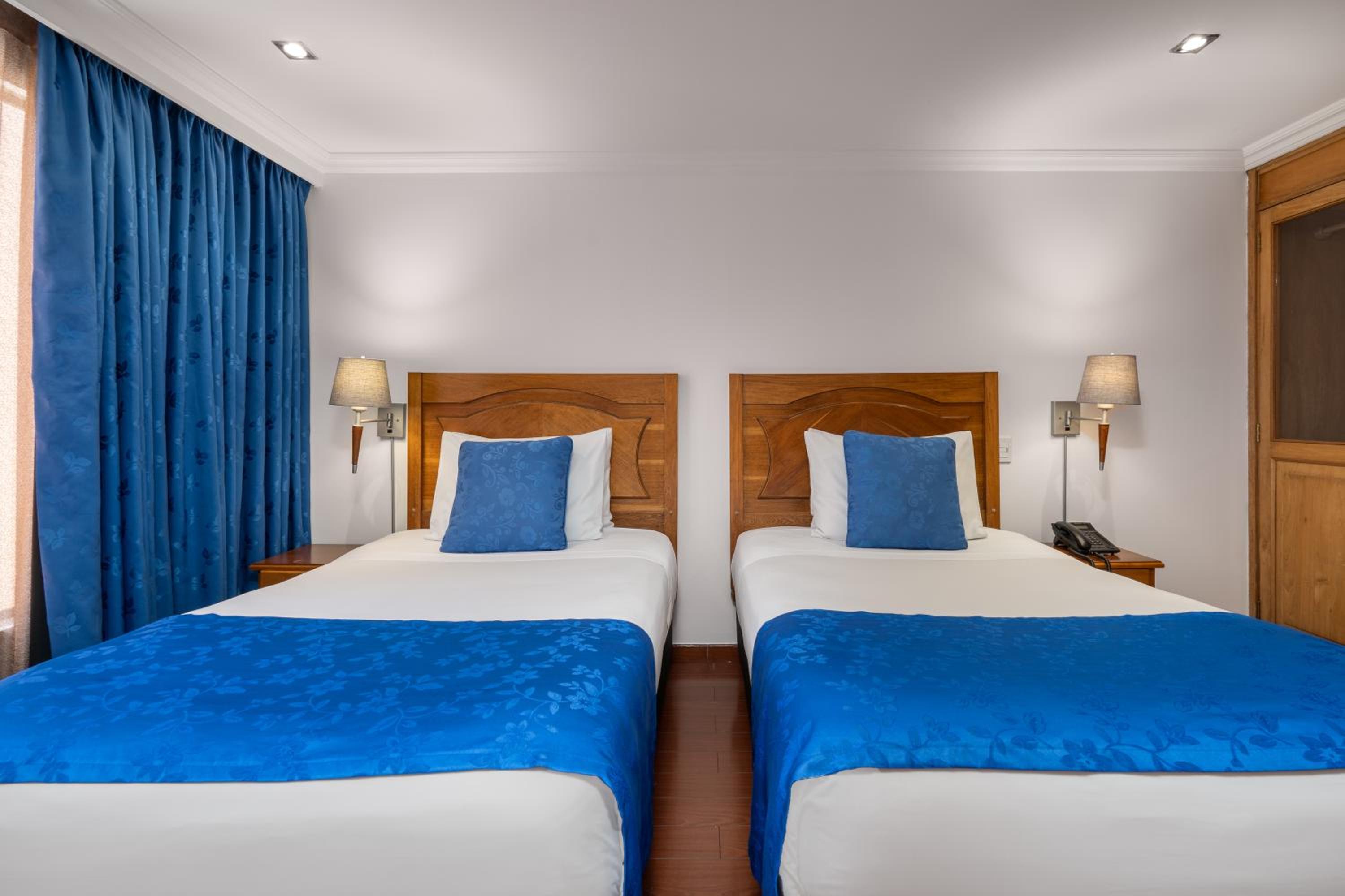 Twin Room - Photo 7