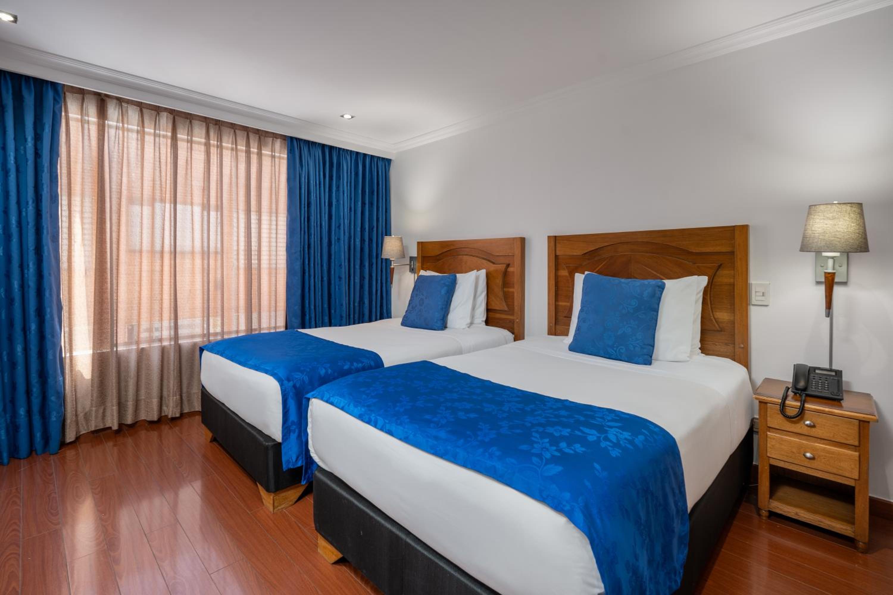 Twin Room - Photo 5