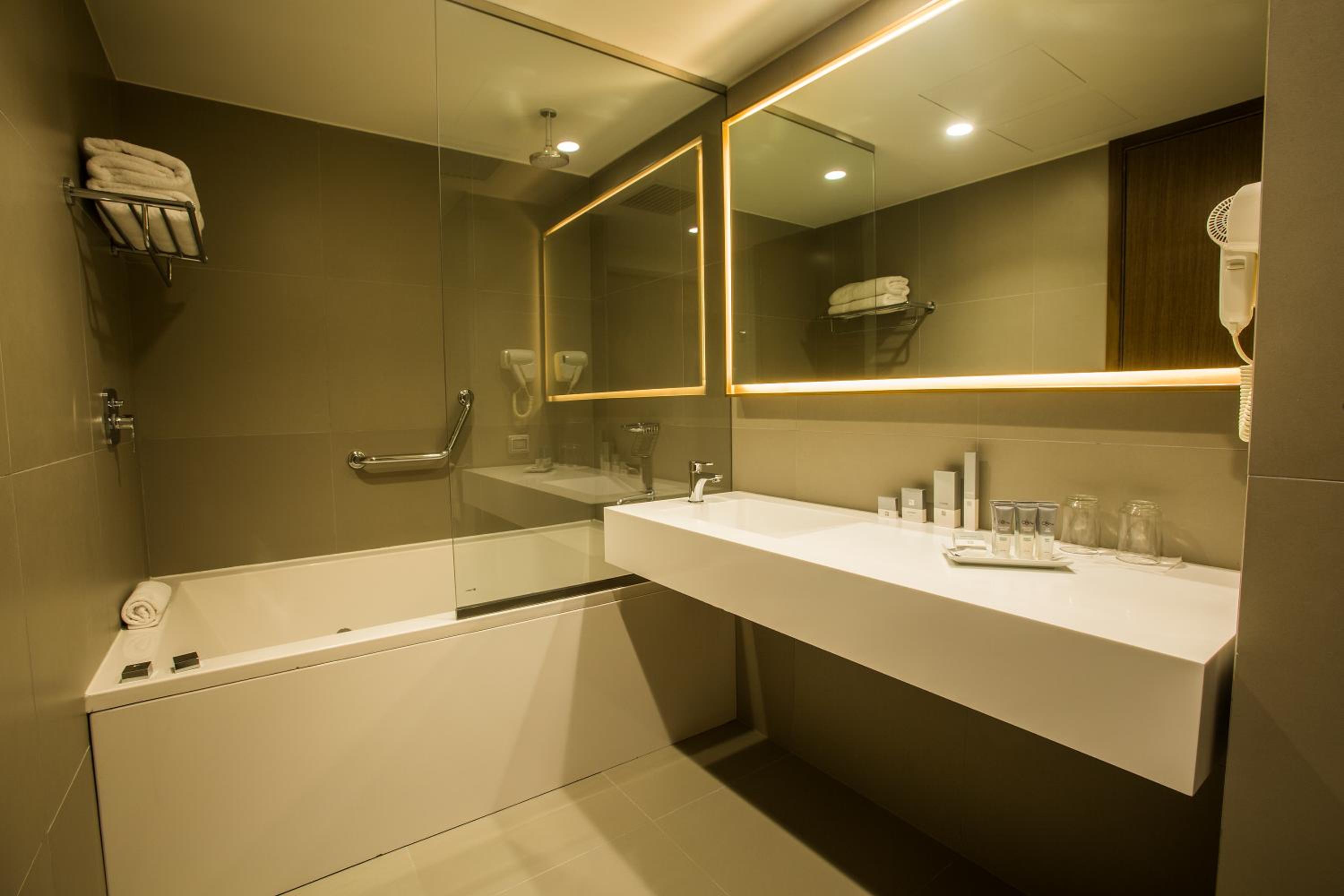 Triple Room - Non-Smoking - Photo 7