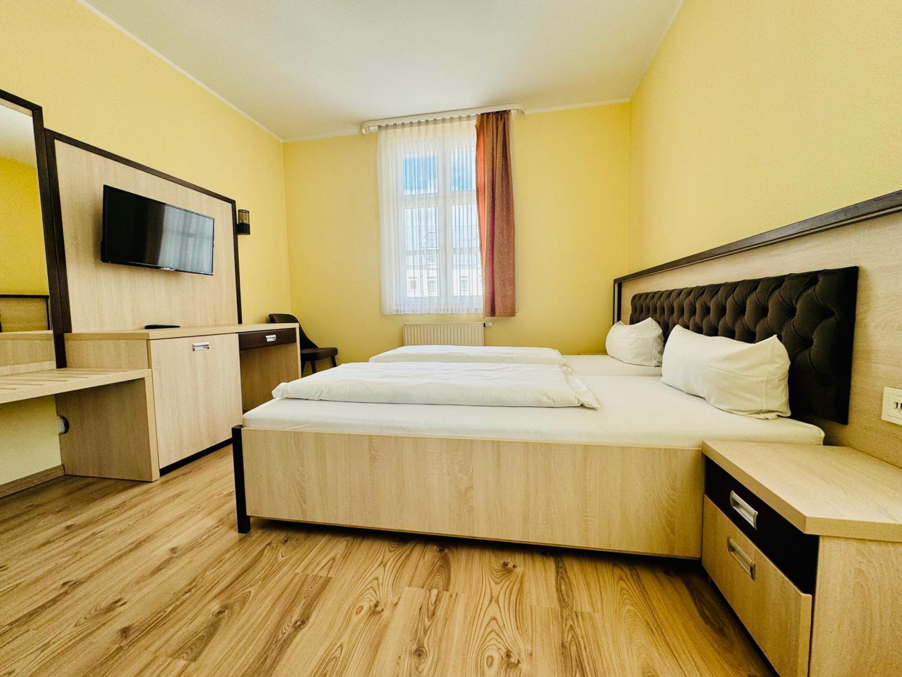 Double or Twin Room - Photo 1