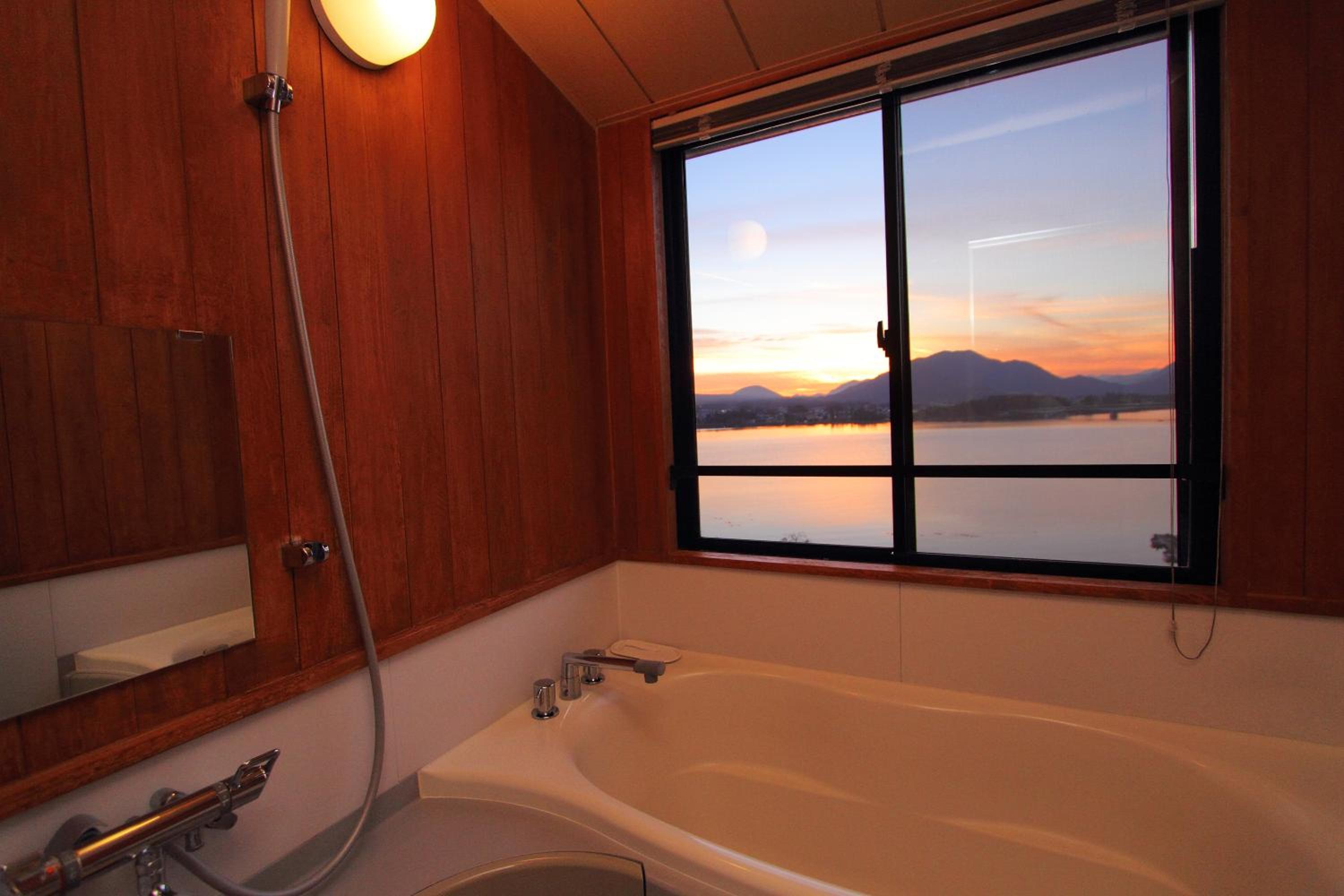 Triple Room with Lake View