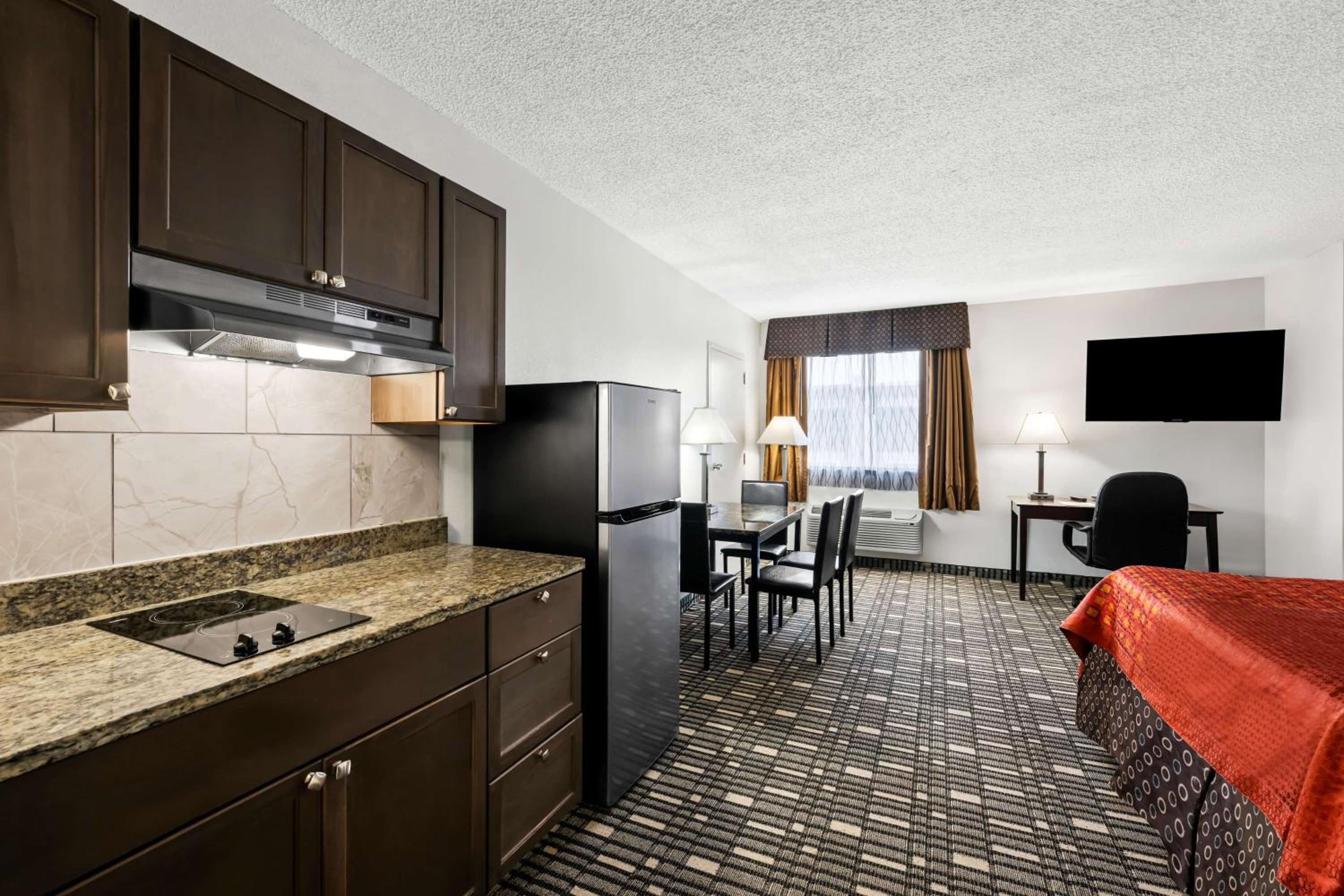King Suite with Living Area - Photo 1