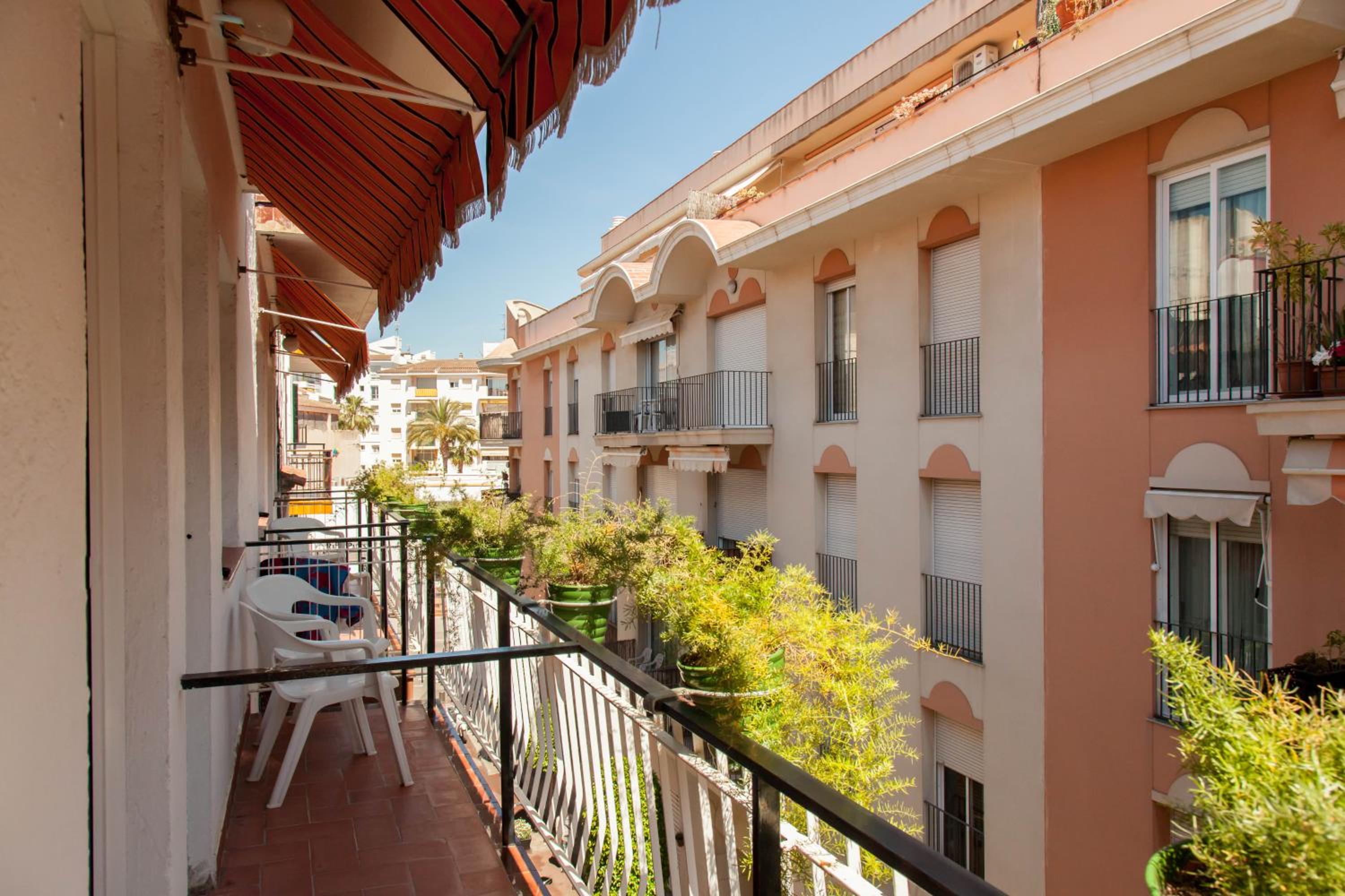 Double or Twin Room with Balcony - Photo 4