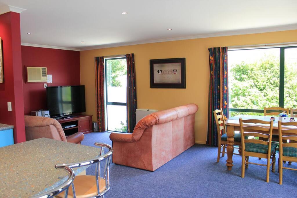 Two-Bedroom House photo 1