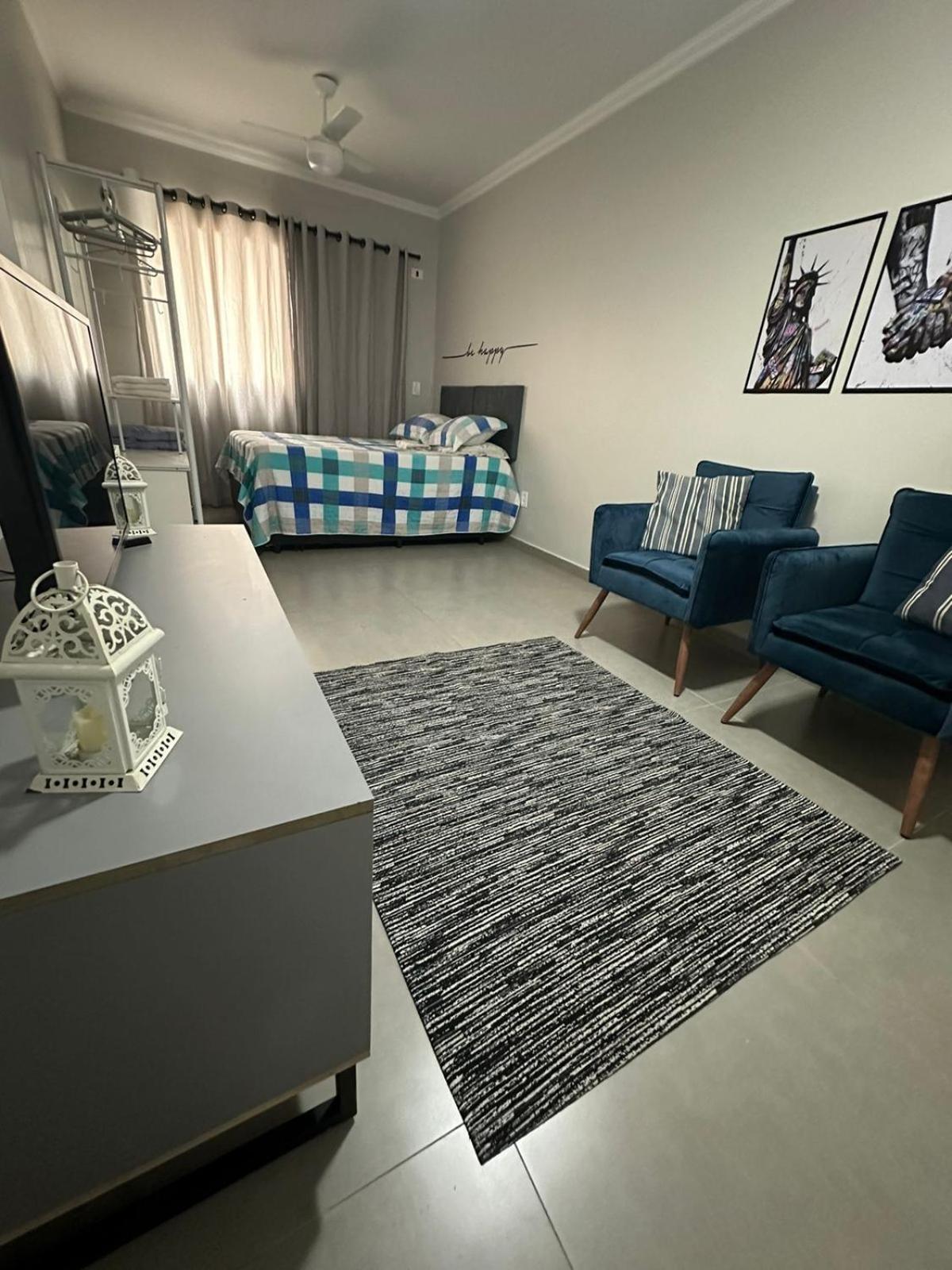 One-Bedroom Apartment photo 3