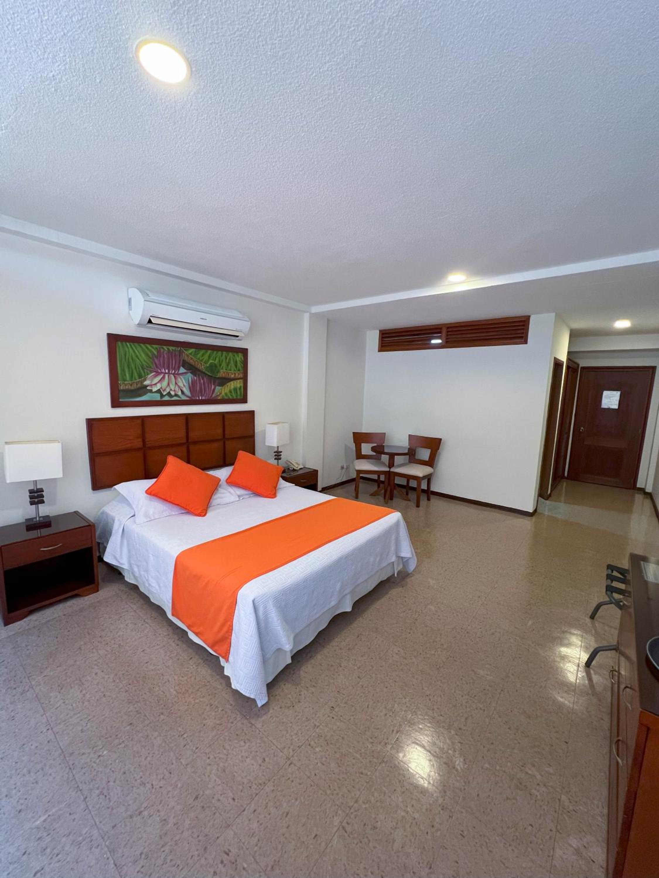 Deluxe Queen Room