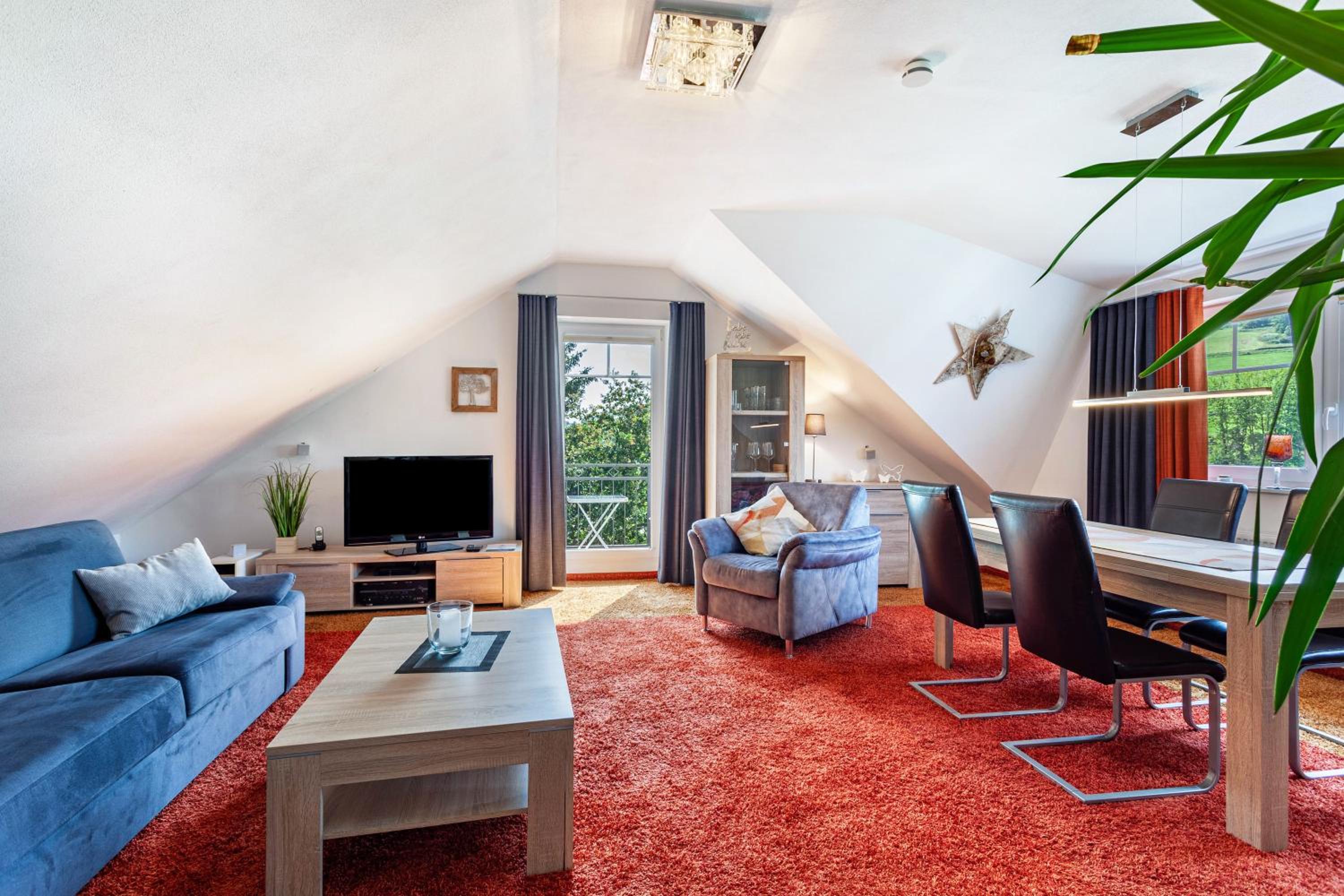 Superior One-Bedroom Apartment with Balcony