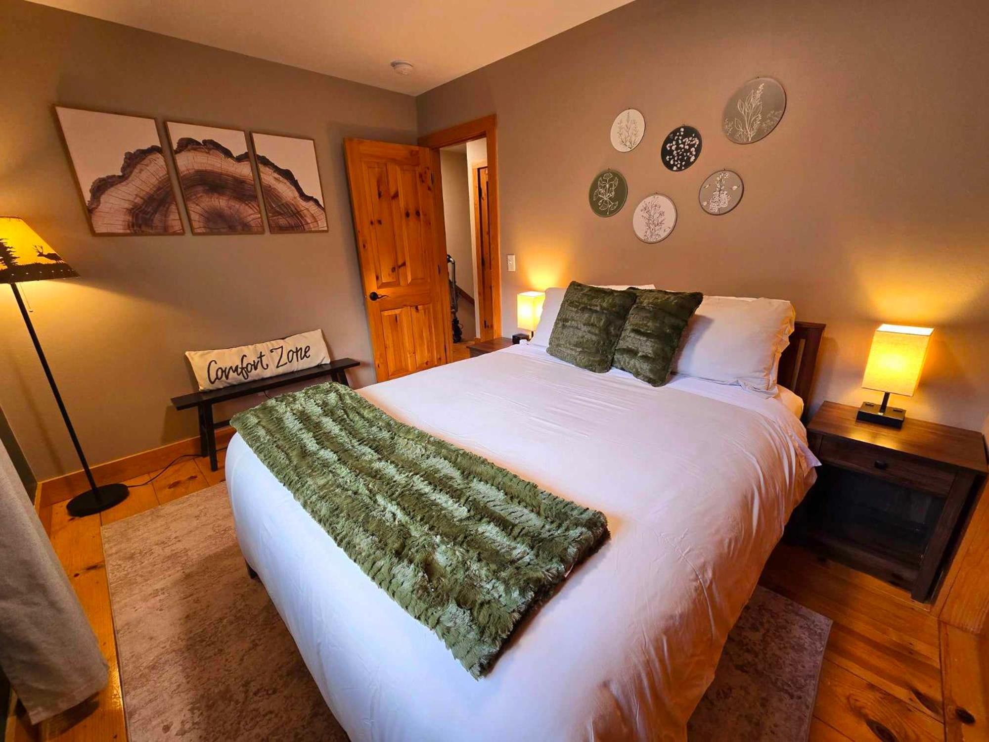 Four-Bedroom House photo 1