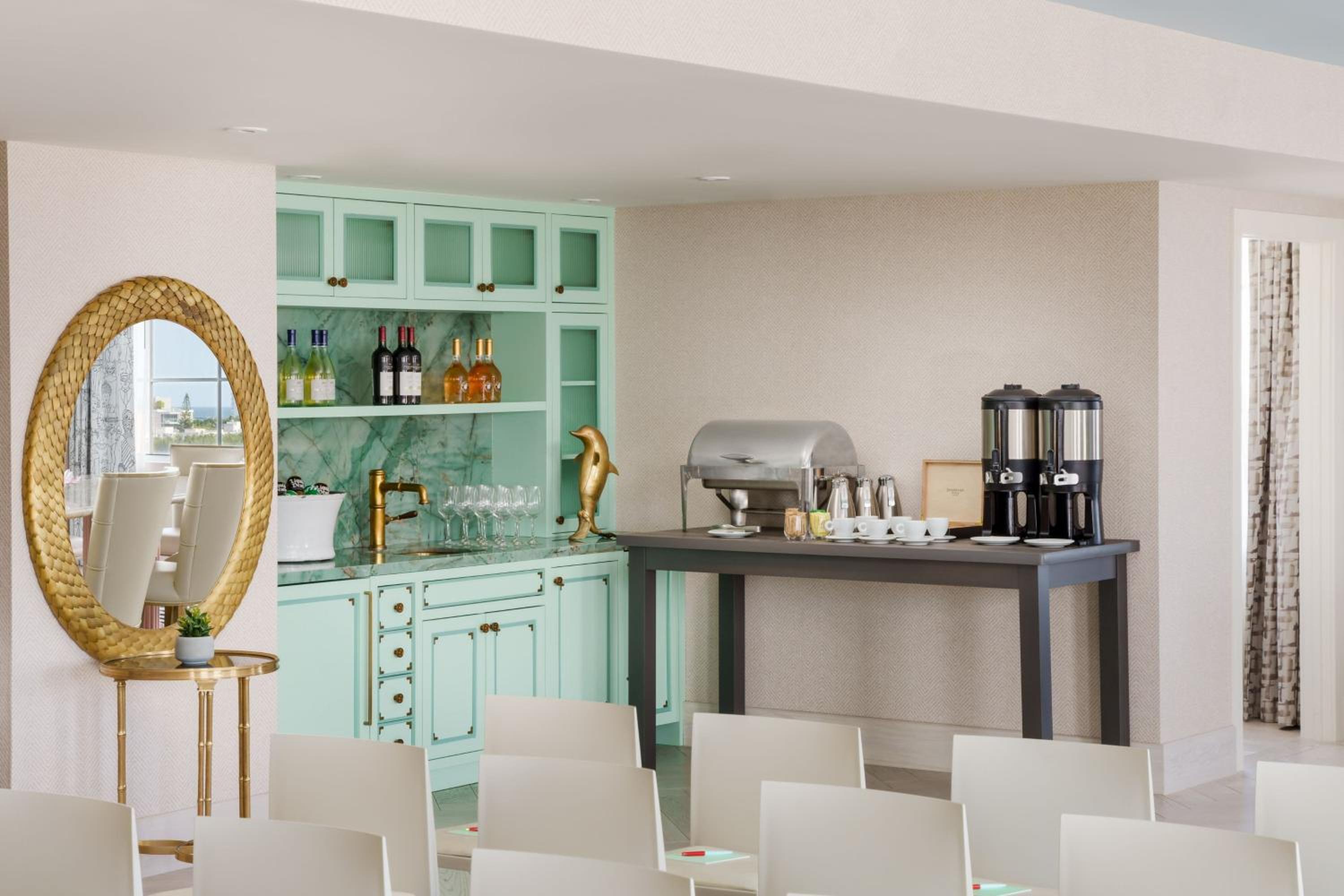Arigato King Suite with Ocean View - Photo 12