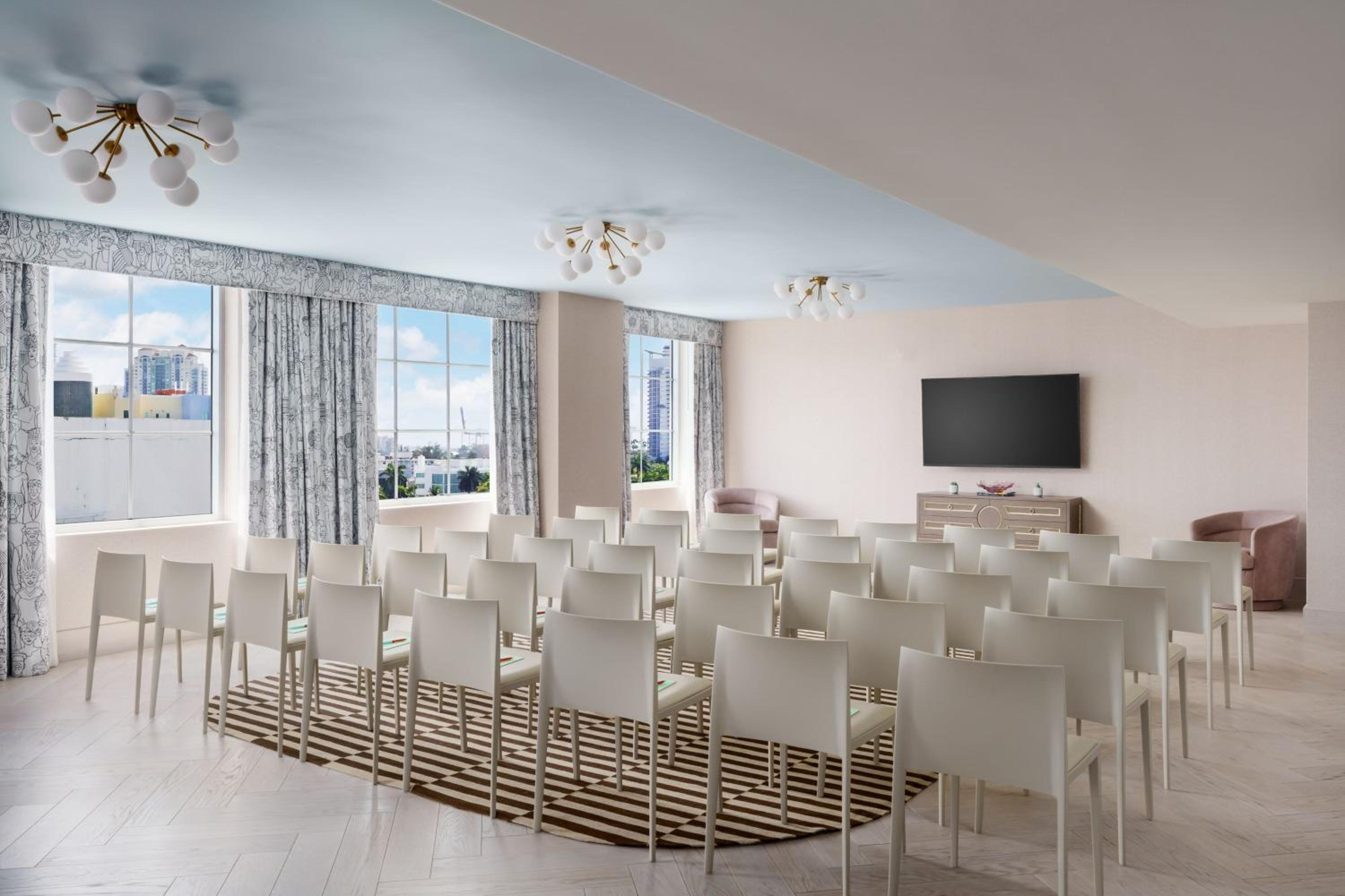 Arigato King Suite with Ocean View - Photo 10